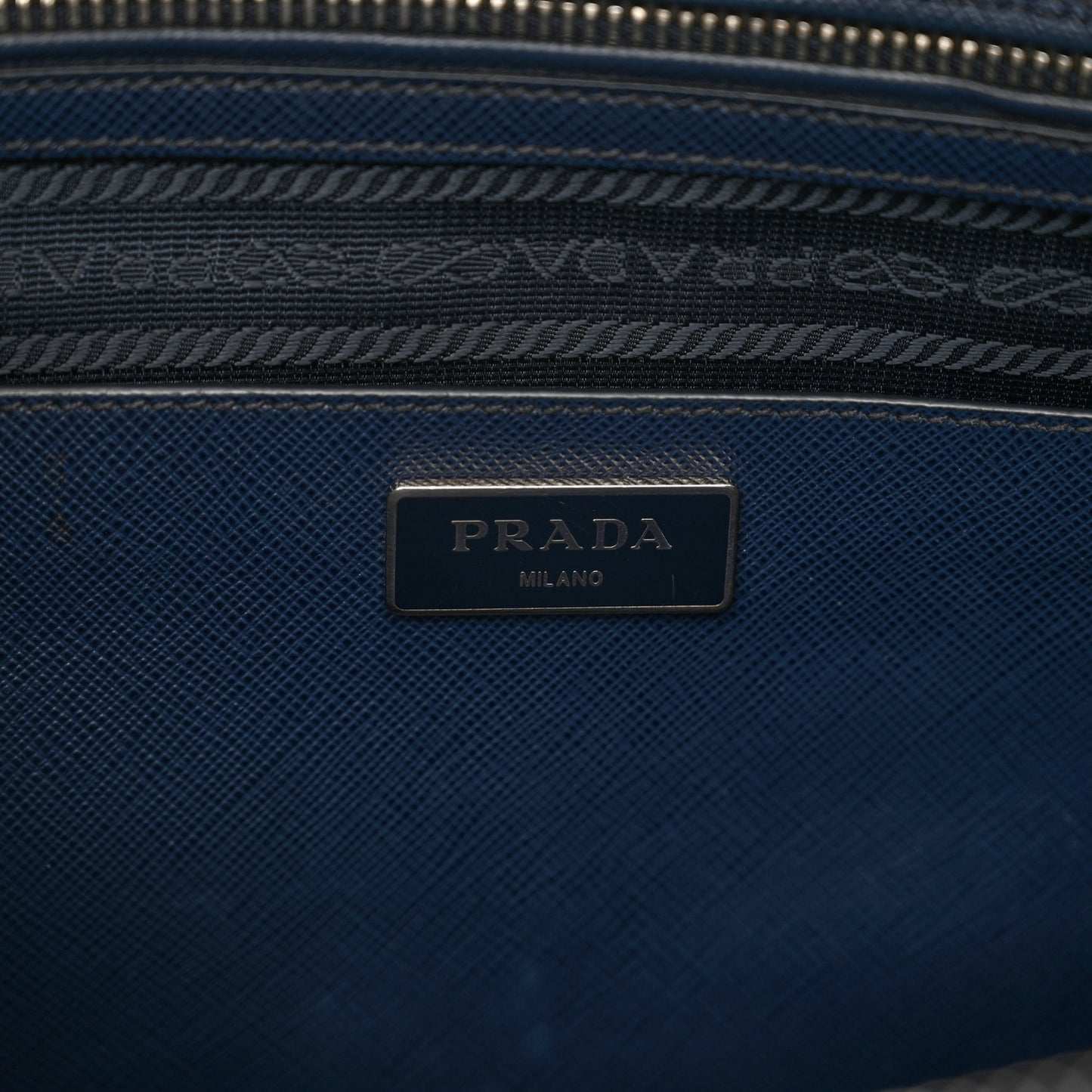 Saffiano Medium Galleria Double Zip Tote Baltico