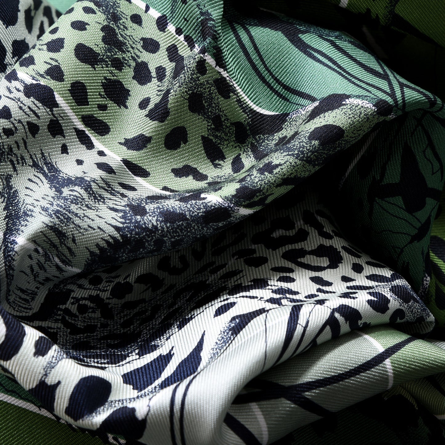Silk Carre Jungle Love Rainbow Scarf 90 Marine Vert Petrole