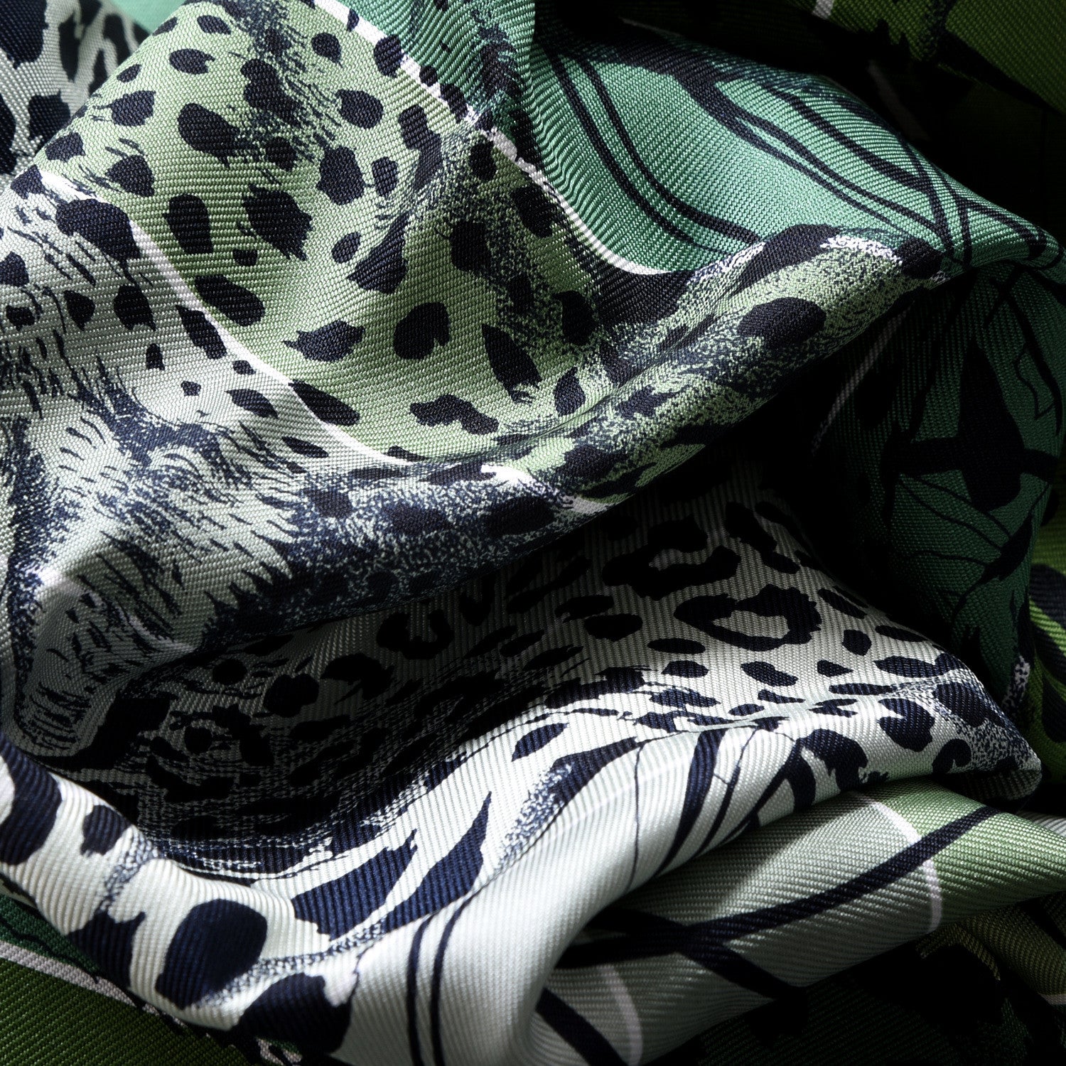 Hermes Silk Carre Jungle Love Rainbow Scarf 90 Marine Vert Petrole 2 of 5