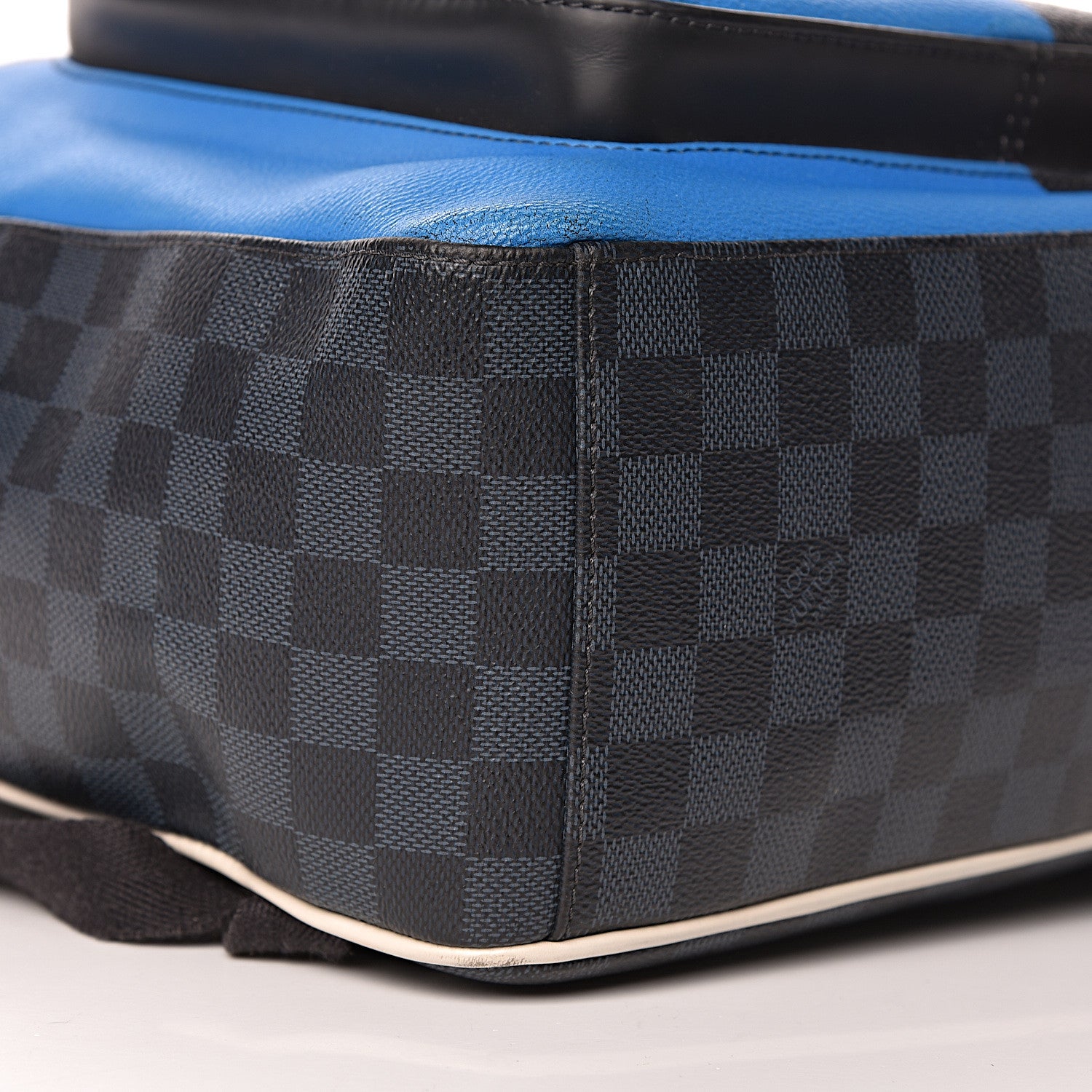 Louis Vuitton Damier Cobalt Latitude America's Cup Regatta Josh Backpack 10 of 12