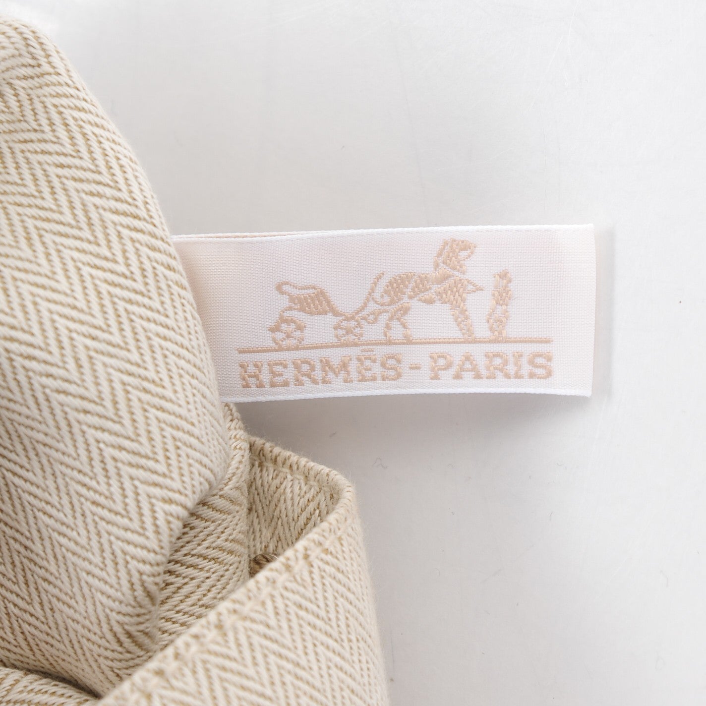 Canvas Barenia Fourbi 20 PM Pouch Naturel Fauve
