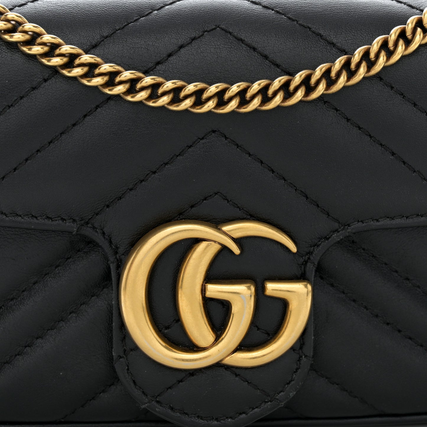 Calfskin Matelasse Super Mini GG Marmont Shoulder Bag Black