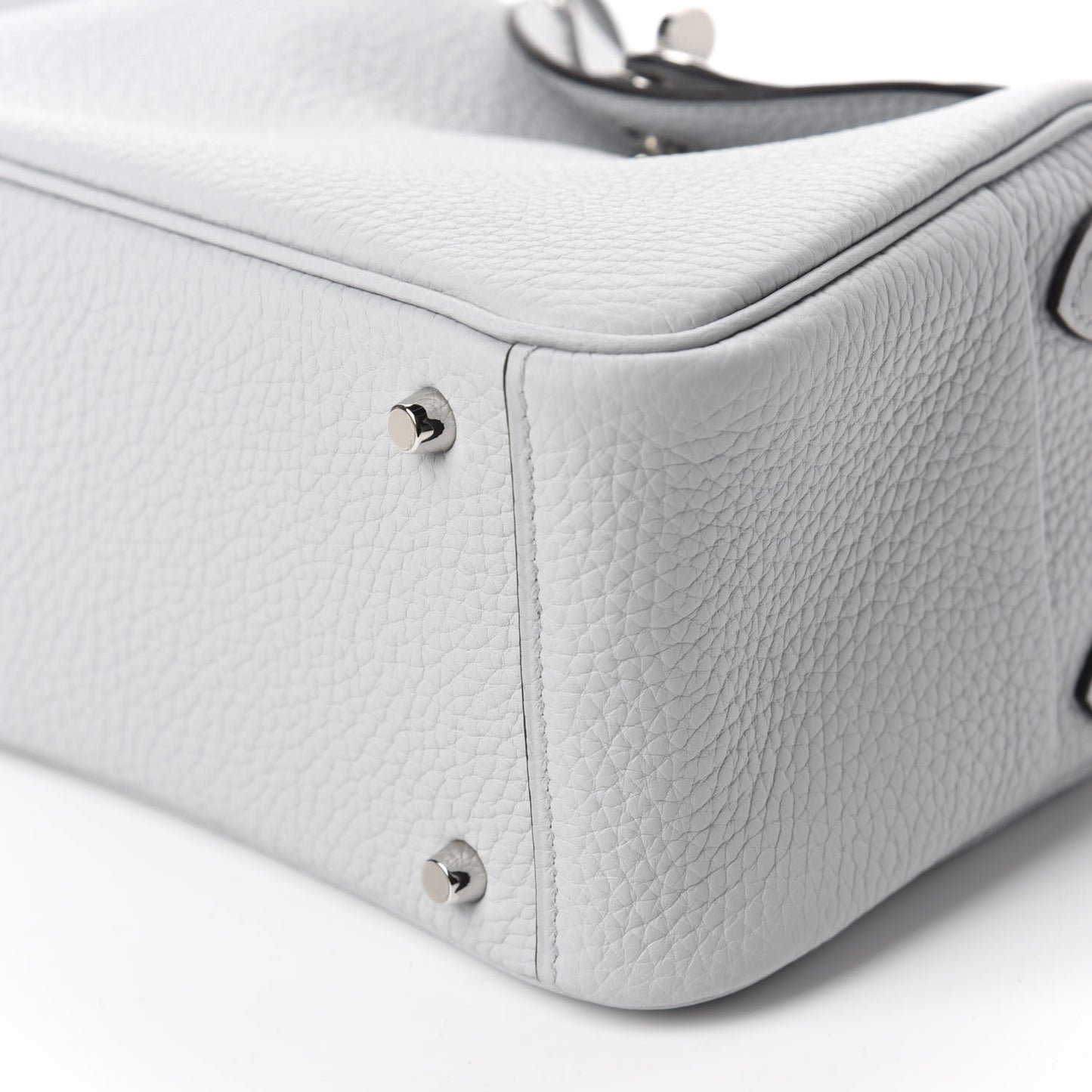 Taurillon Clemence Mini Lindy 20 Bleu Pale