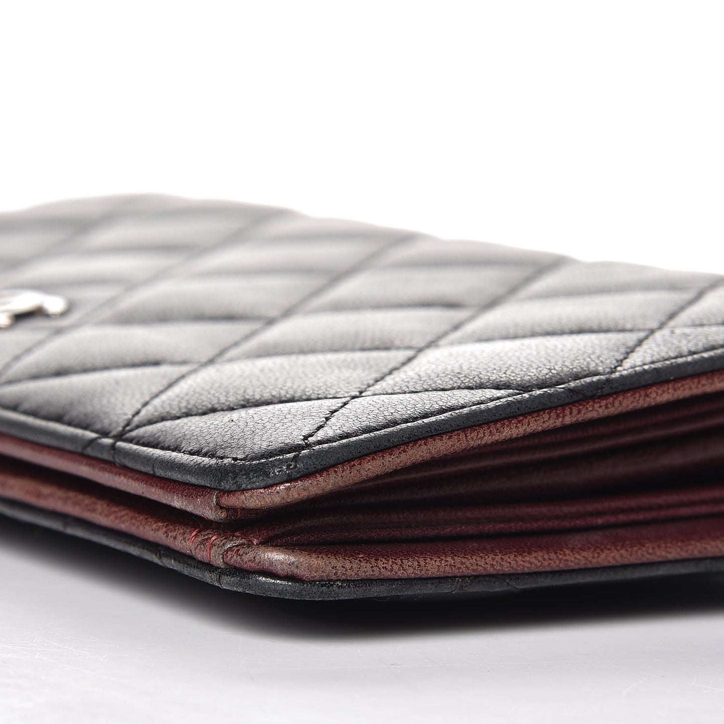 Lambskin Quilted Yen Wallet Black