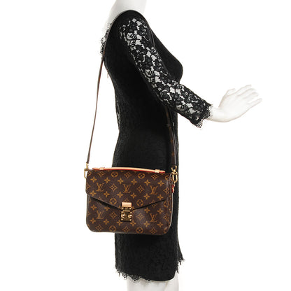 Louis Vuitton Monogram Pochette Metis 2 of 7