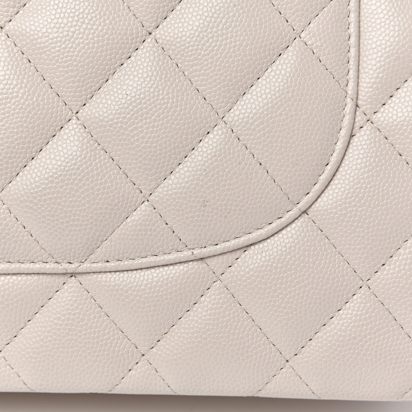 Caviar Quilted Jumbo Double Flap Ivory