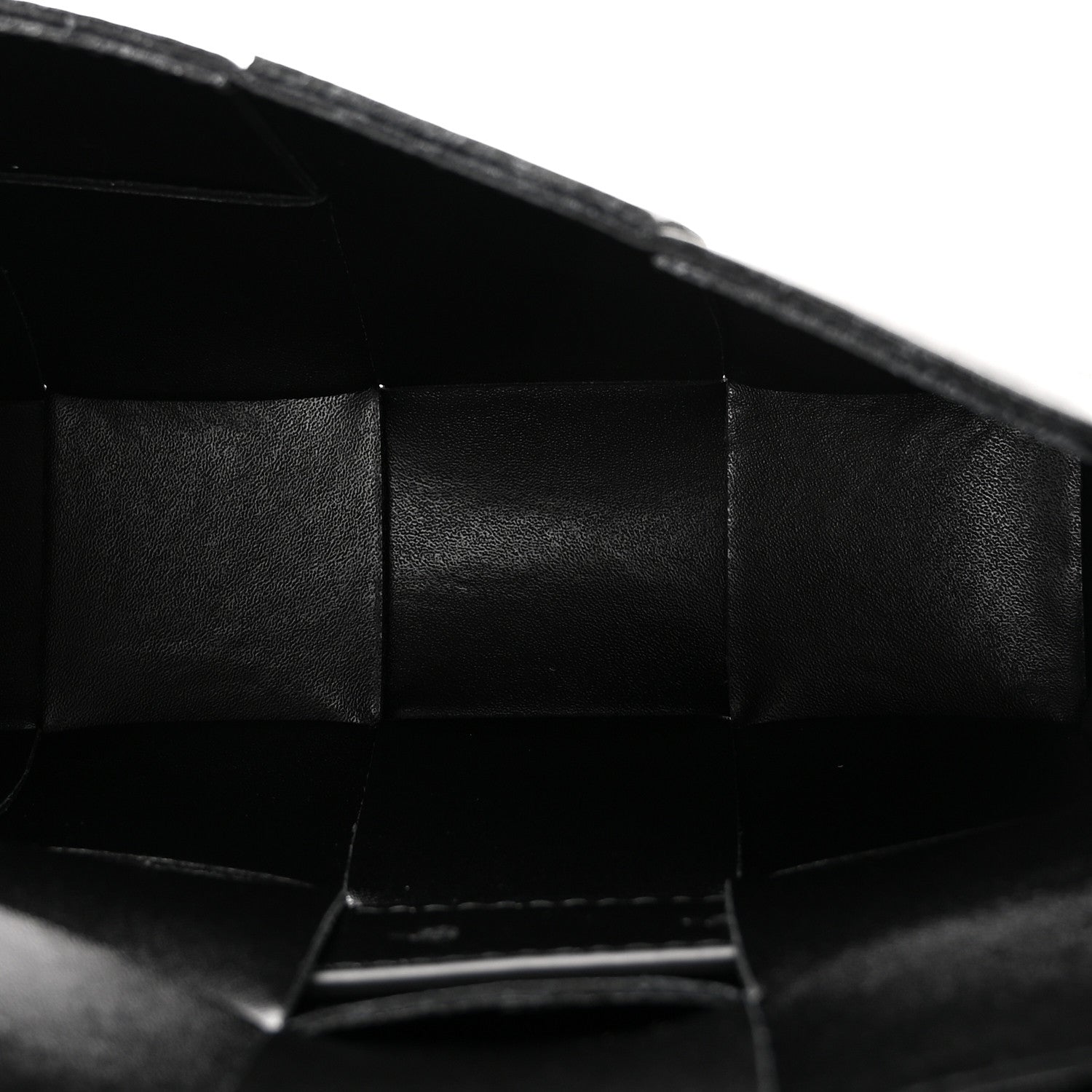 Bottega Veneta Nappa Maxi Intreccio The Belt Cassette Bag Black 5 of 9