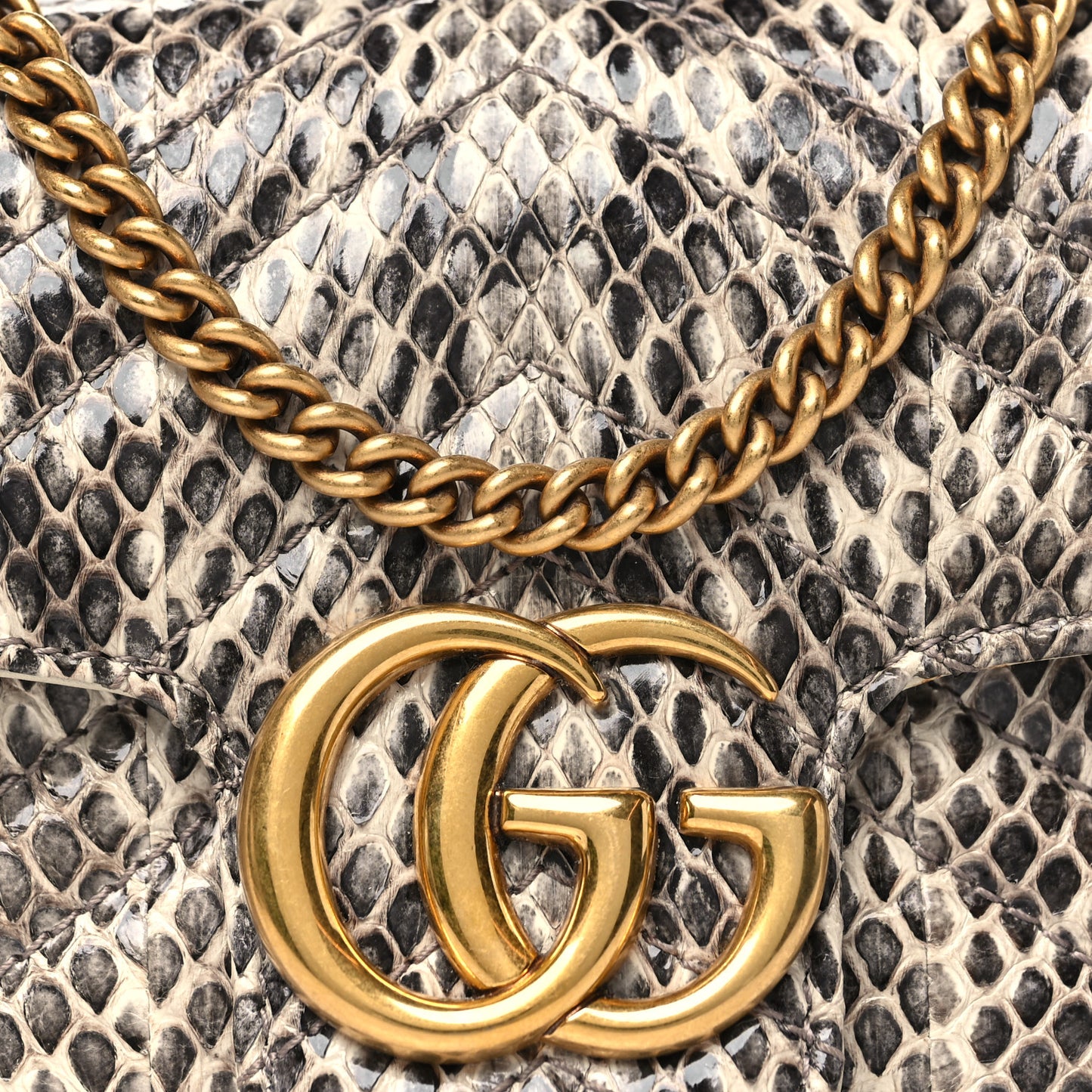Snakeskin Matelasse Super Mini GG Marmont Shoulder Bag Roccia