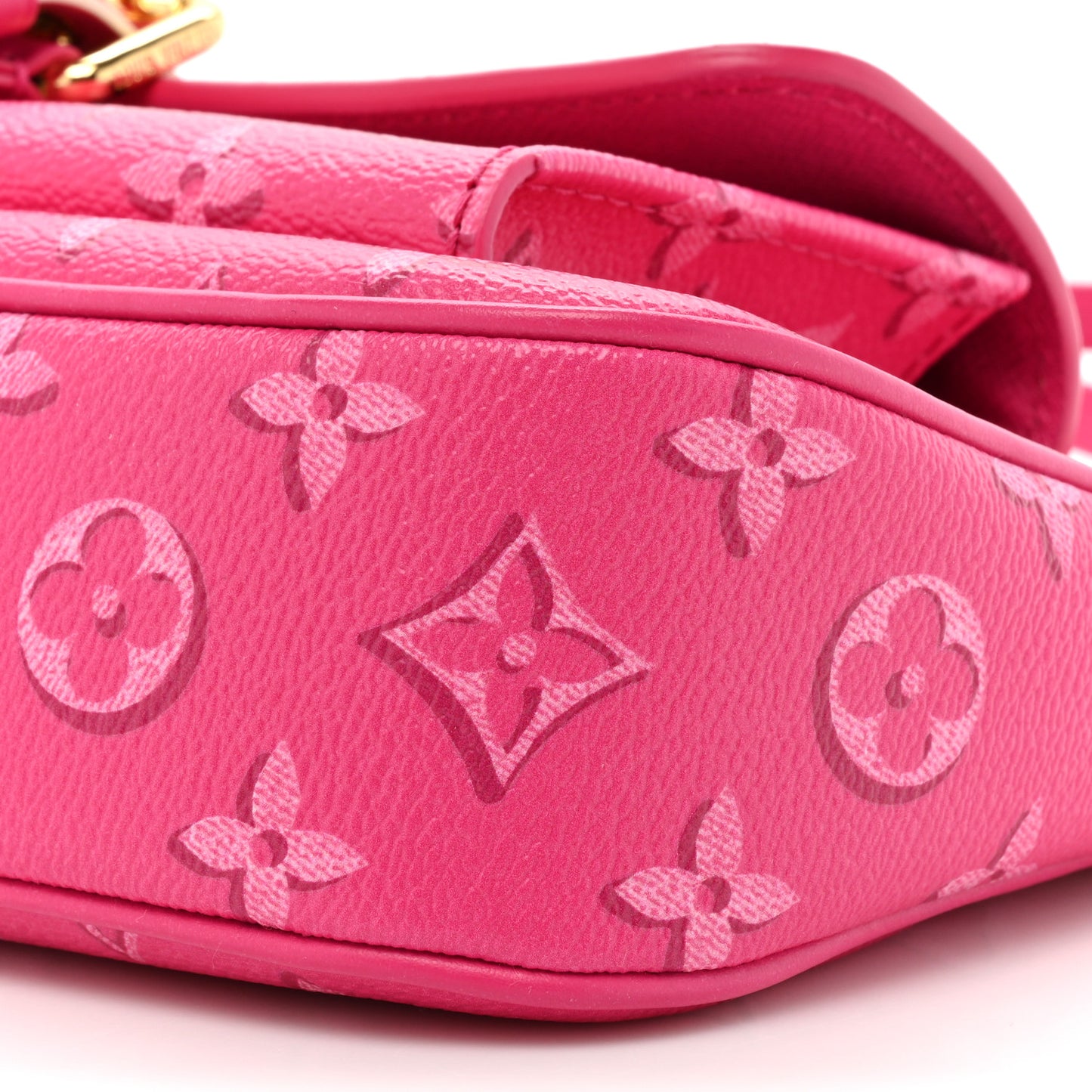 Monogram Fall For You Maxi Multi Pochette Accessories Fuchsia