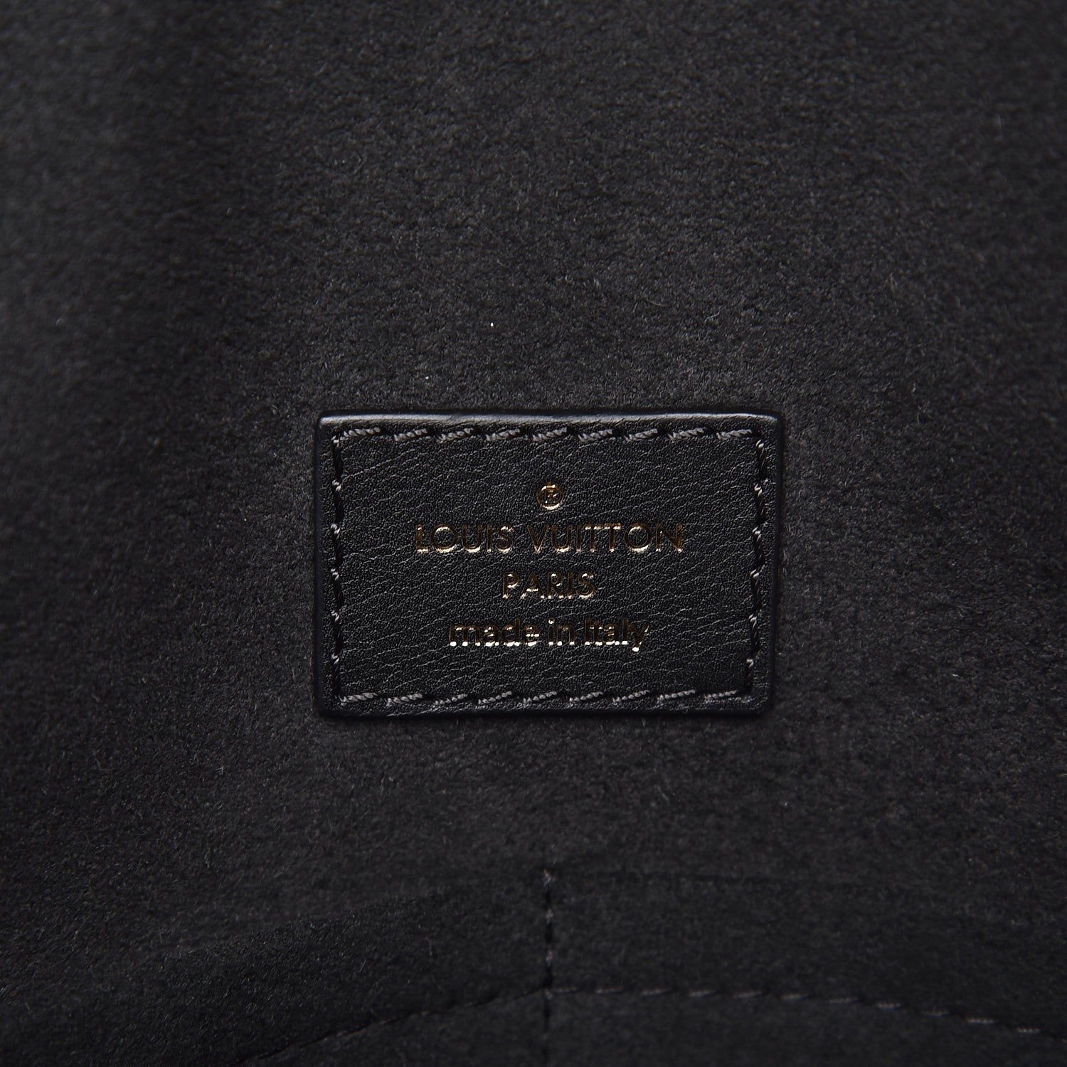 Louis Vuitton Reverse Monogram Triangle Softy 6 of 7