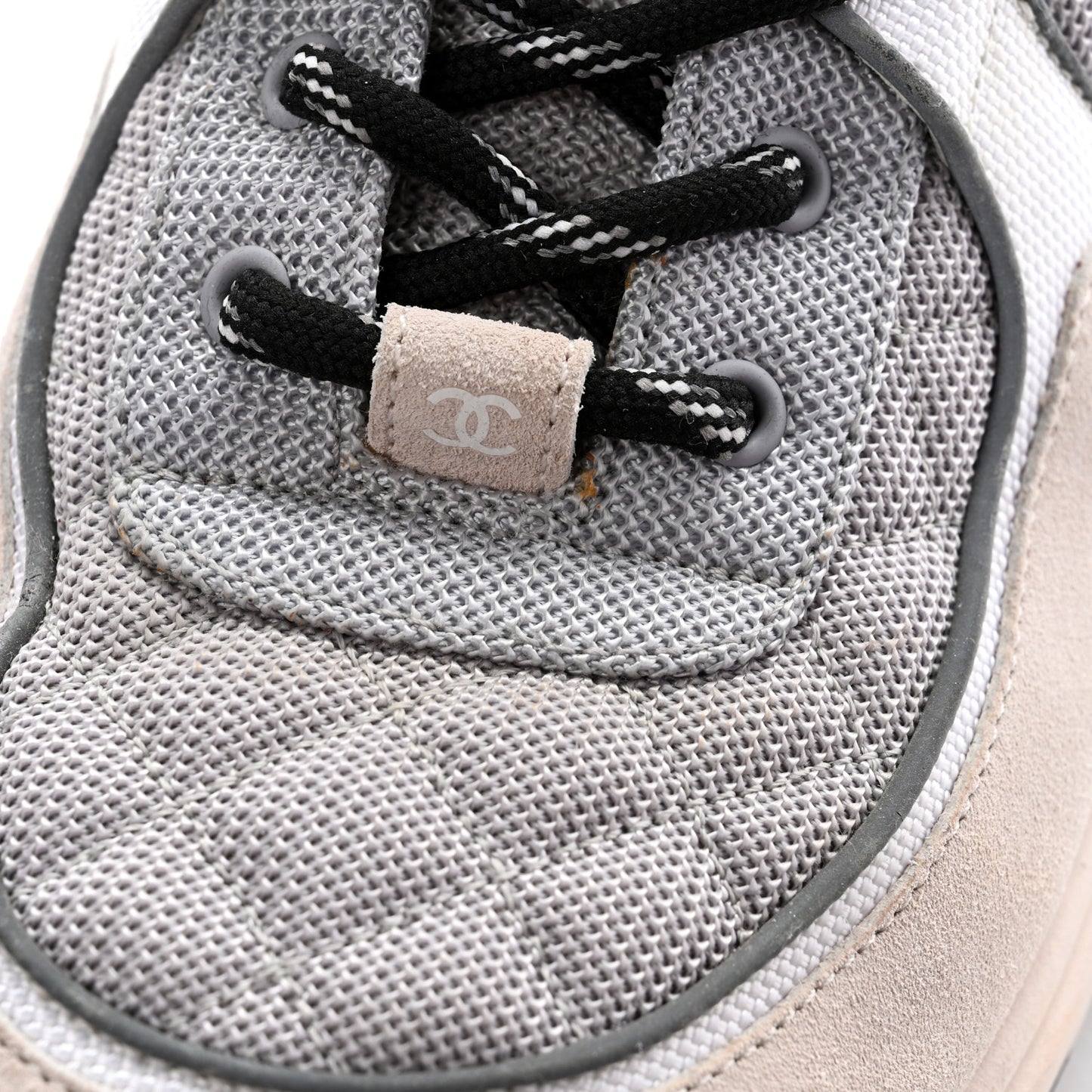 Mesh Suede Calfskin Grained Calfskin Mens CC Sneakers 45 Gray White