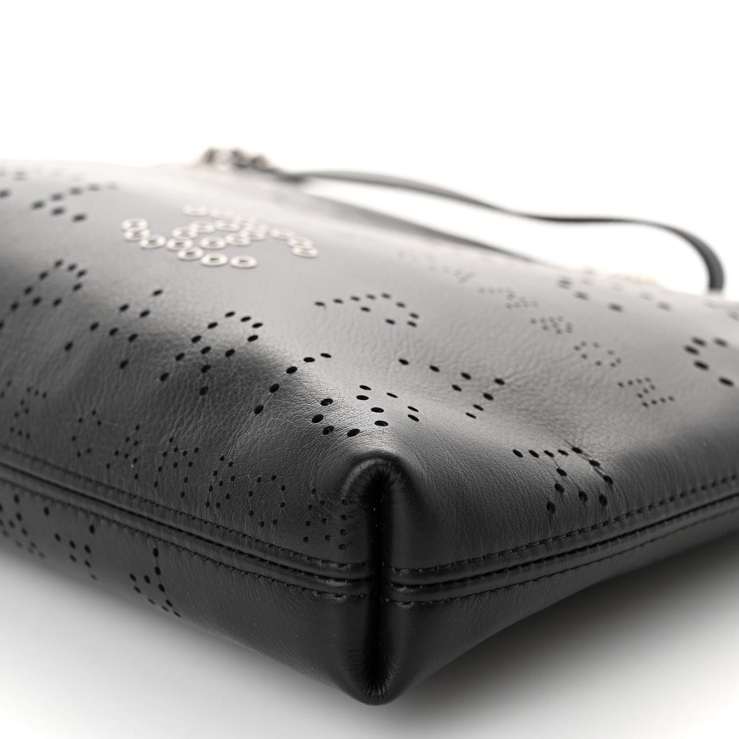 Calfskin Eyelets Clutch Black