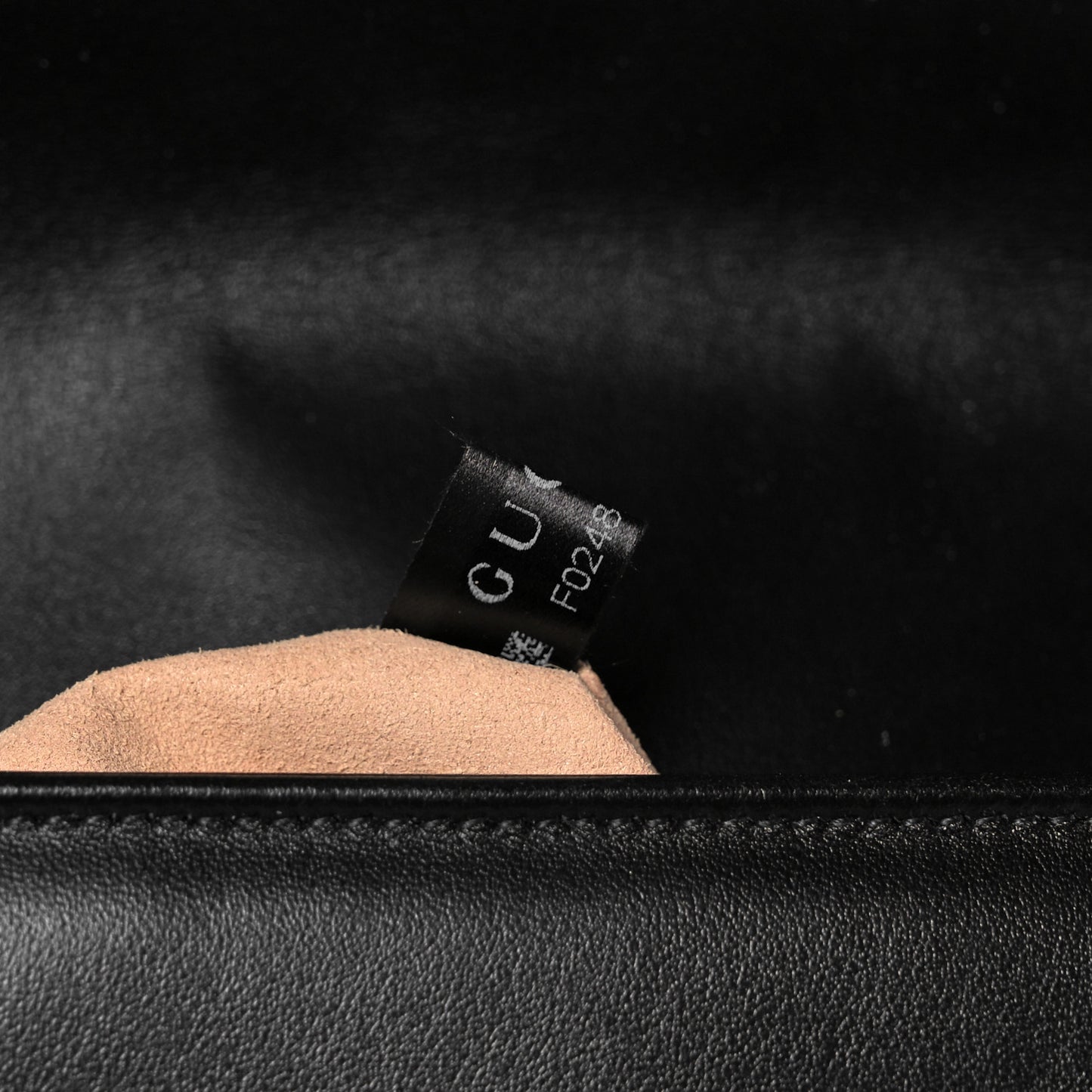 Calfskin Matelasse Large GG Marmont Shoulder Bag Black