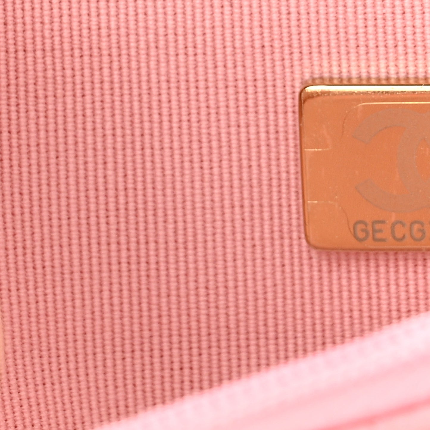 Caviar Quilted Wallet On Chain WOC Pink