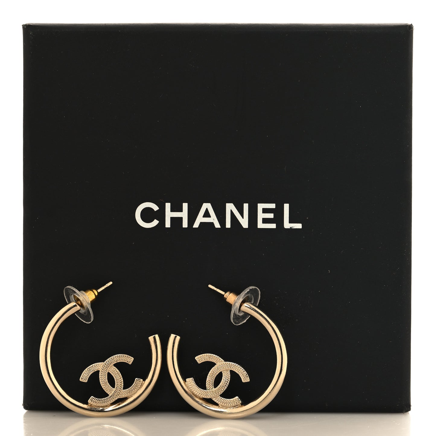 Metal Textured CC Hoop Earrings Gold