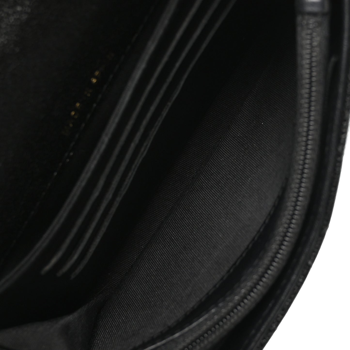 Caviar Quilted Medium Boy Flap Wallet Black