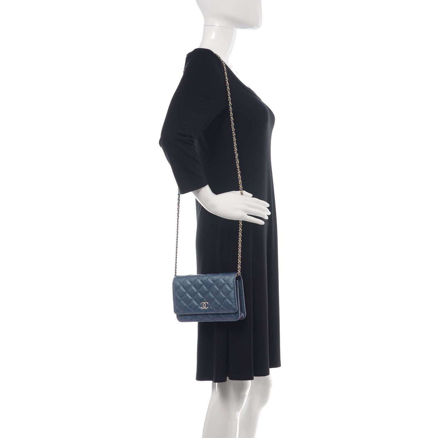 Iridescent Caviar Quilted Wallet On Chain WOC Dark Blue