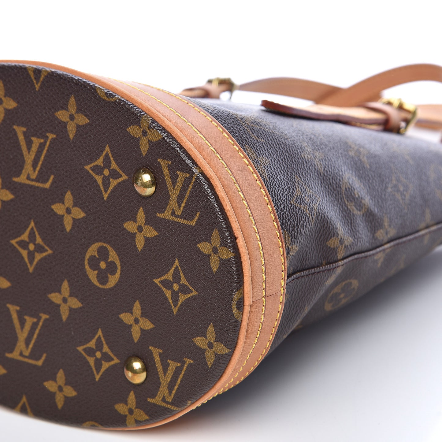 Monogram Petit Bucket 23