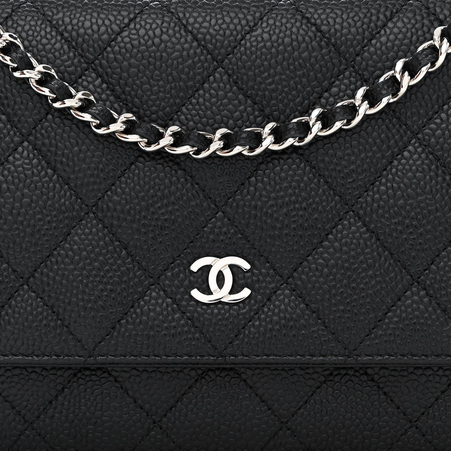 Caviar Quilted Wallet on Chain WOC Black