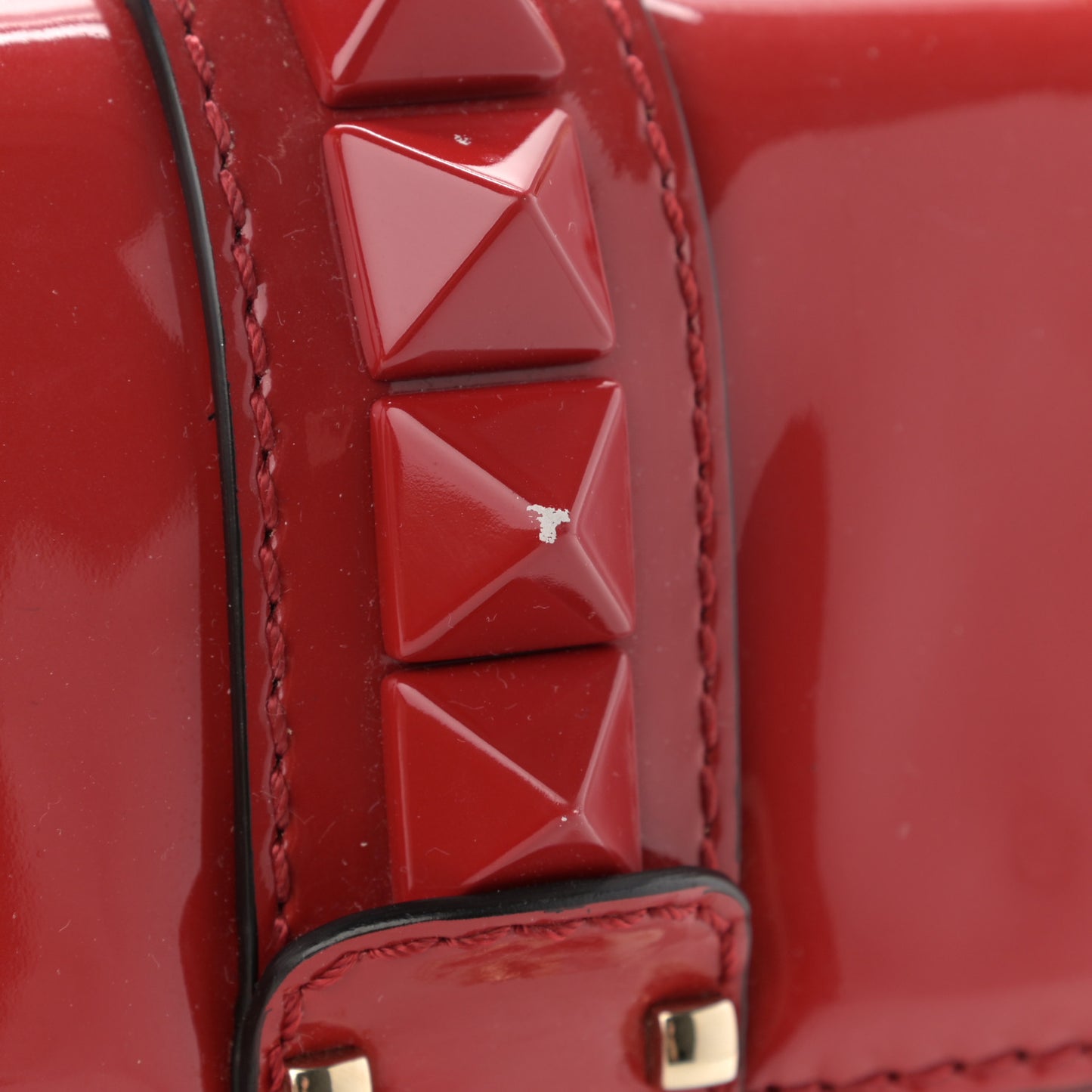 Patent Monochrome Small Glam Lock Rockstud Flap Rosso Valentino