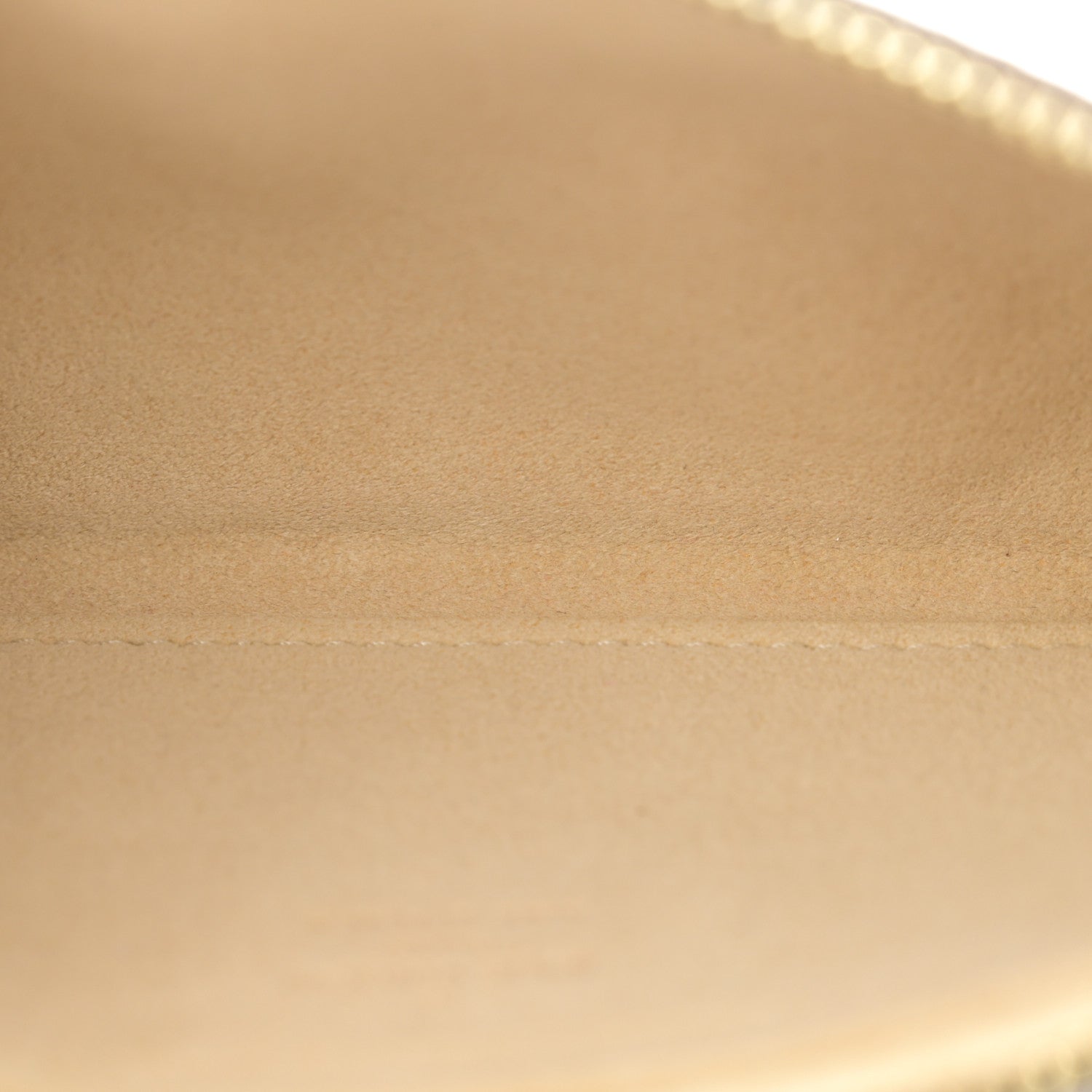 Louis Vuitton Monogram Pochette Milla MM 5 of 9