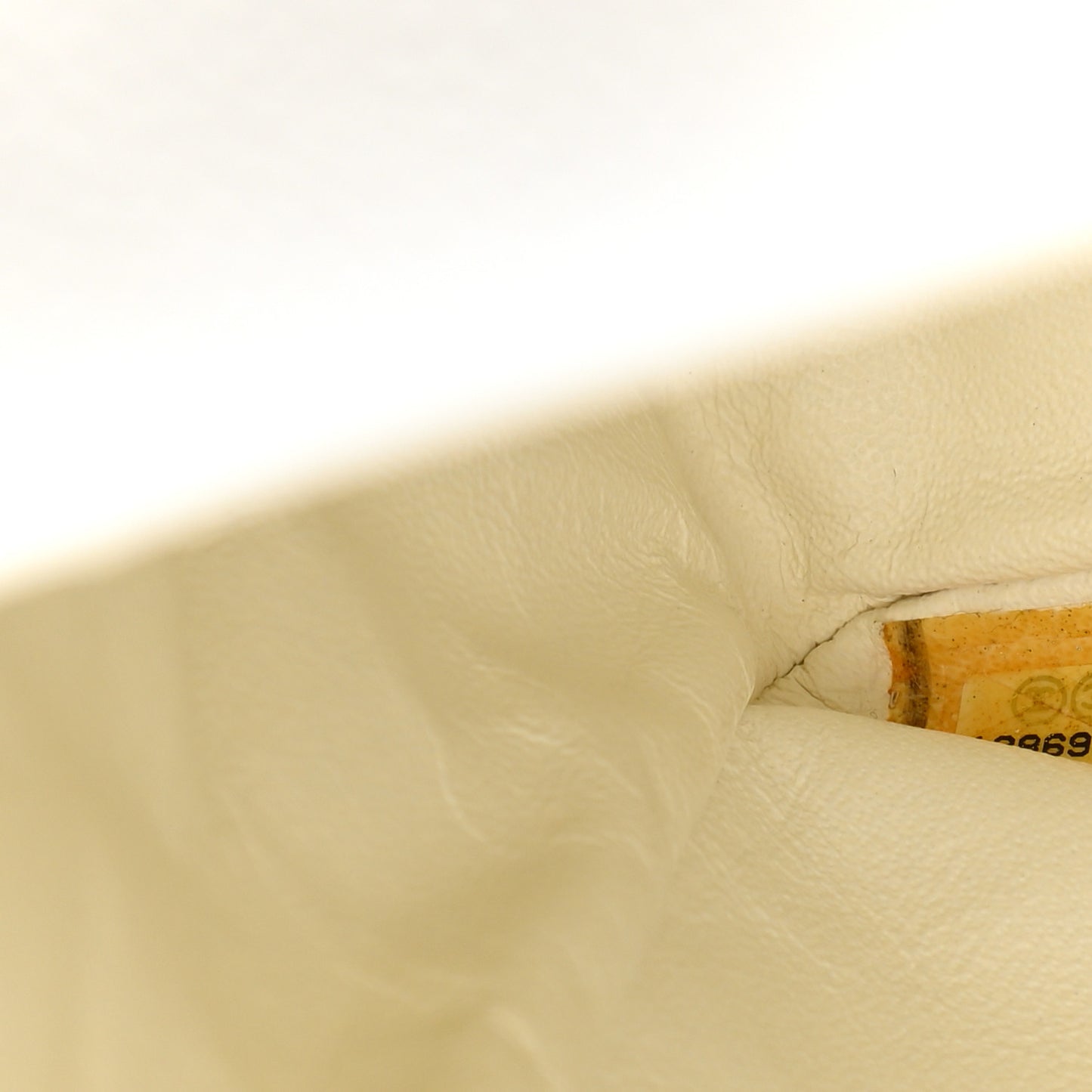 Caviar Quilted Maxi Single Flap White