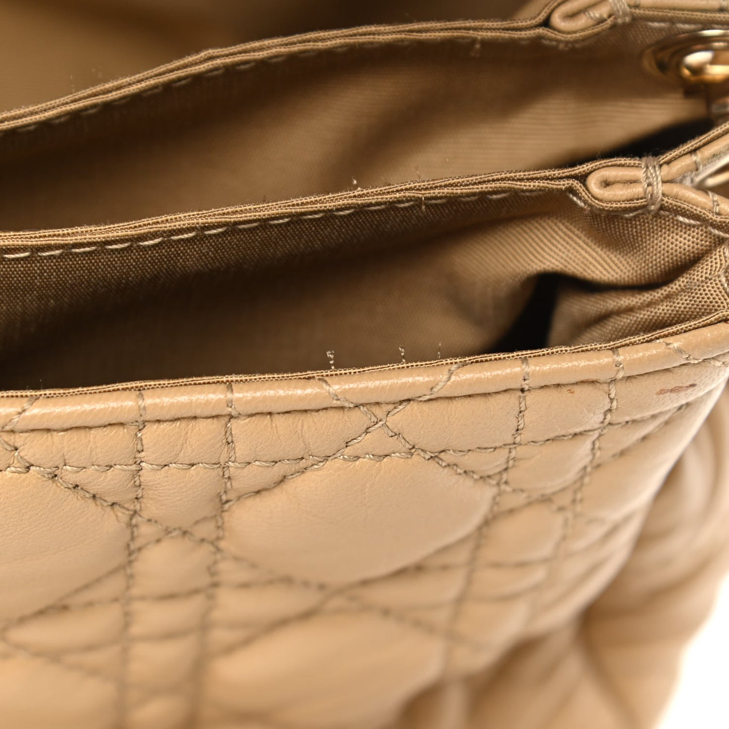 Lambskin Cannage New Lock Flap Beige
