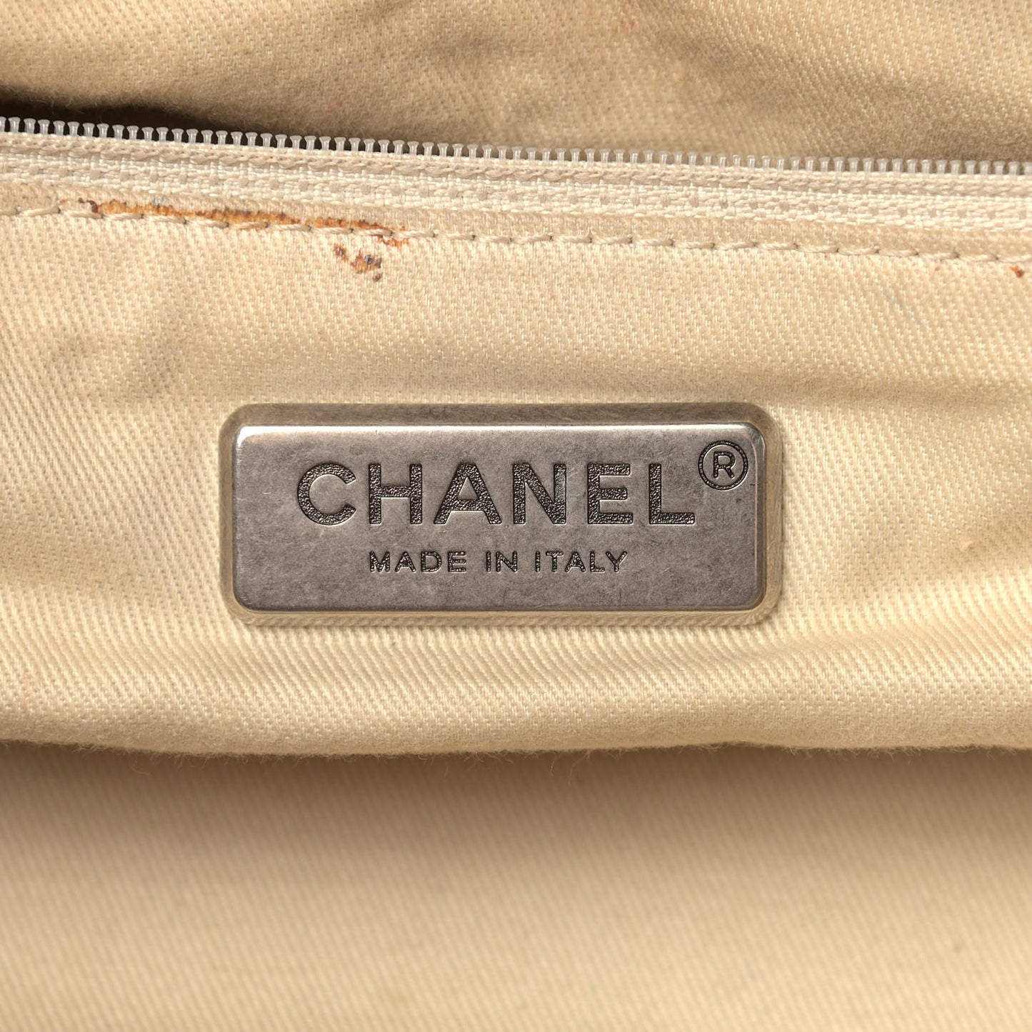 Caviar Large Outdoor Ligne Doctor Bag Brown