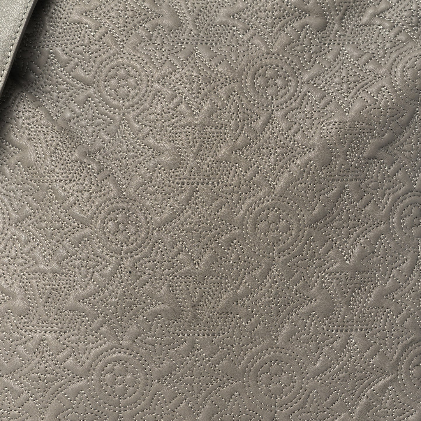 Monogram Lambskin Antheia IXIA PM Gris Clair