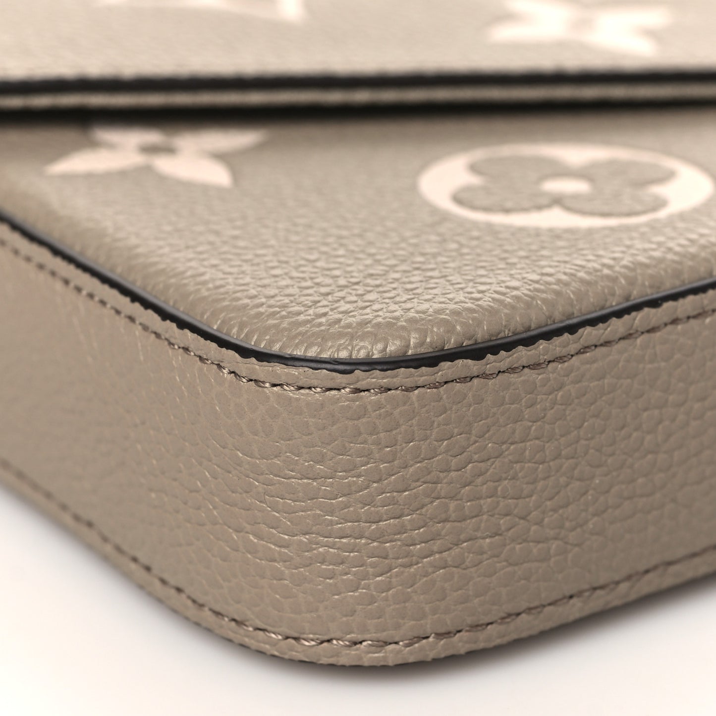 Empreinte Monogram Giant Felicie Pochette Tourterelle Creme