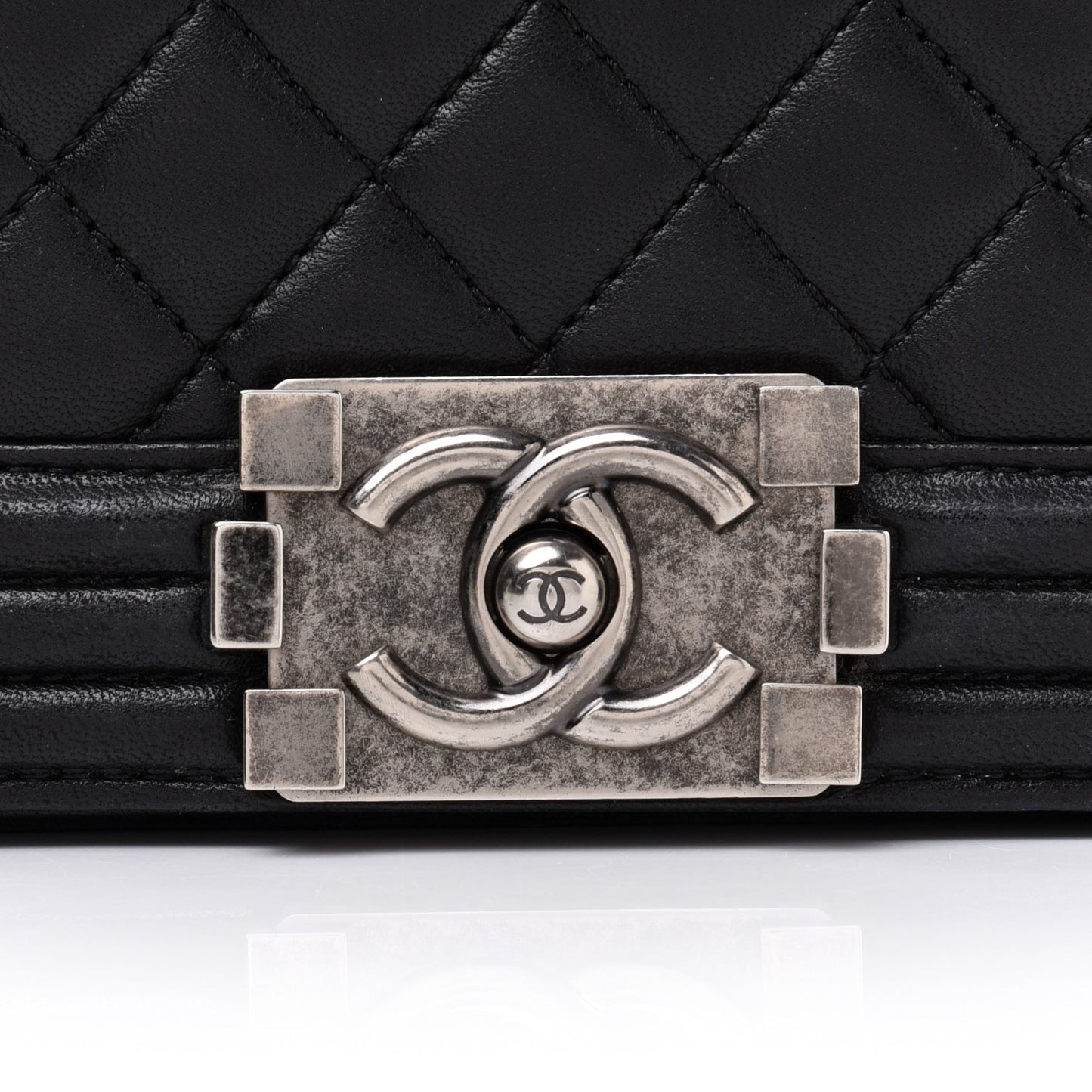 Calfskin Quilted Medium Boy Flap Black