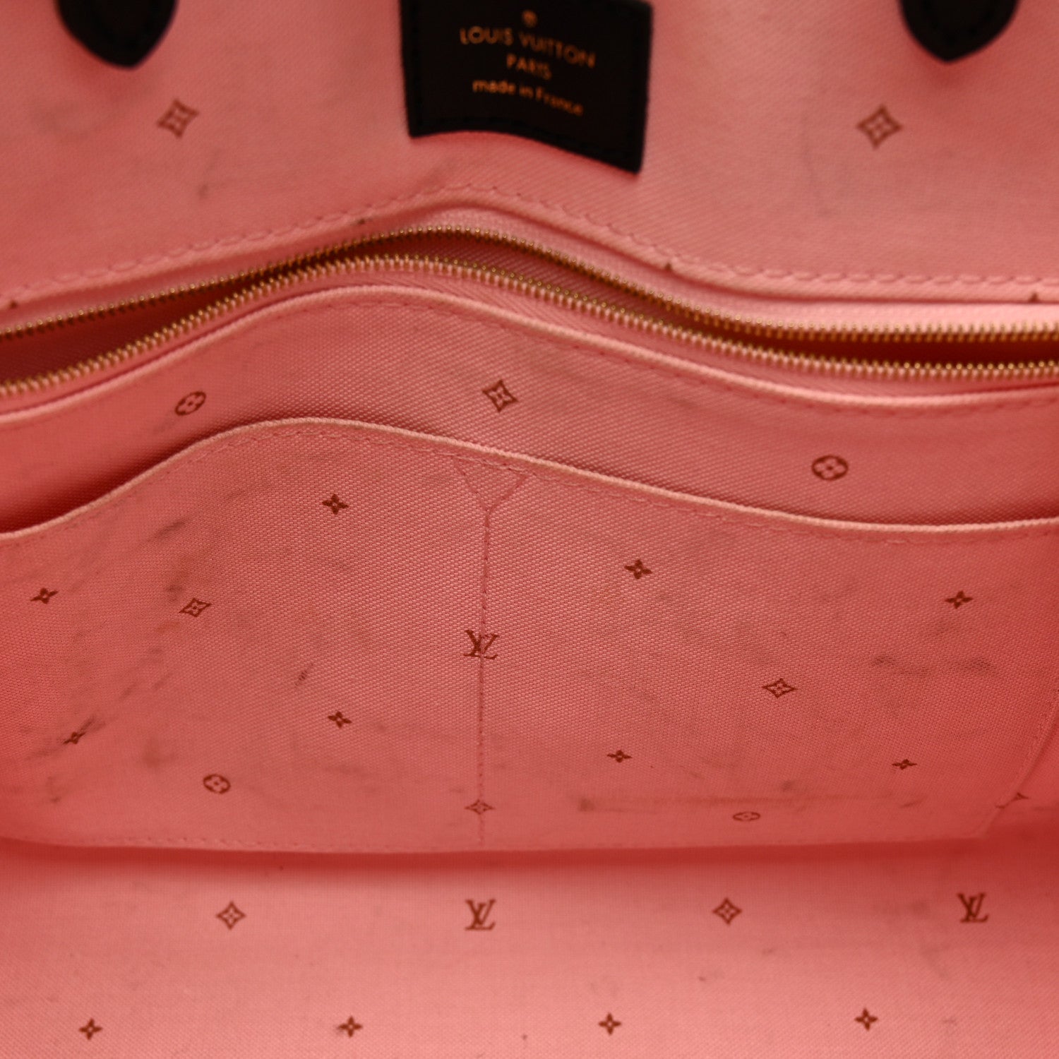 Louis Vuitton Monogram Fall for You LV Neo Onthego MM Black 19 of 25