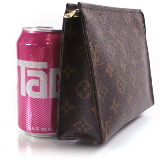 Monogram Poche Toilette 19