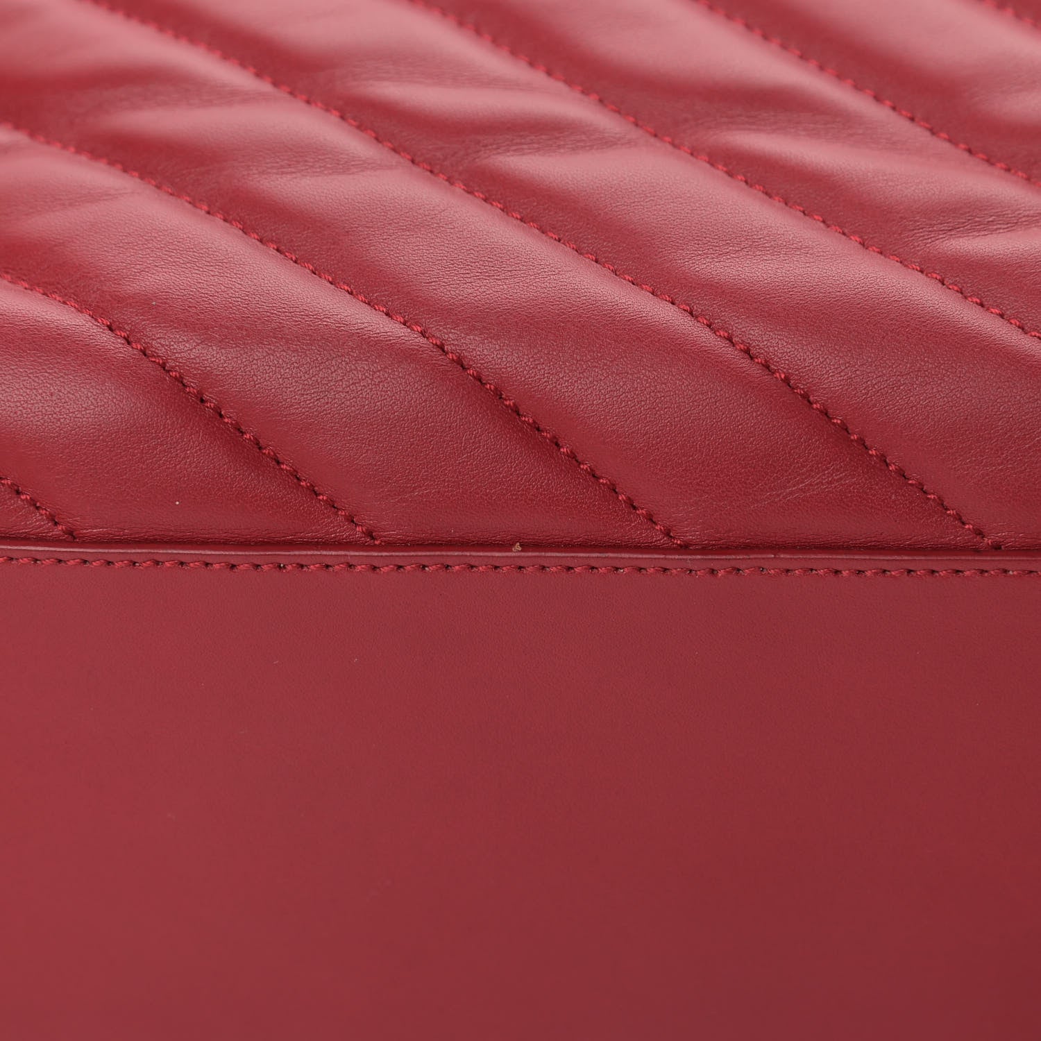 Saint Laurent Smooth Calfskin Matelasse Chevron Monogram Shopping Bag Red 11 of 15