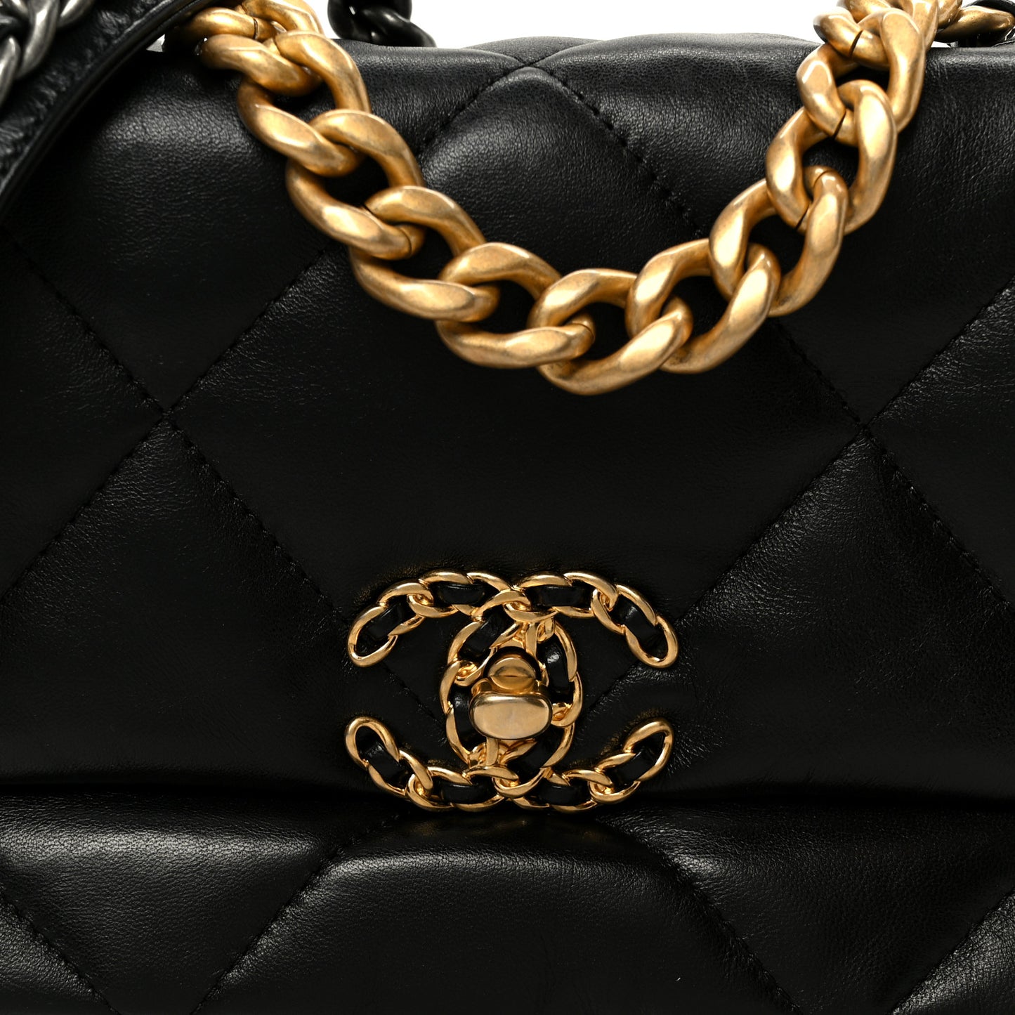 Lambskin Quilted Medium Chanel 19 Flap Black