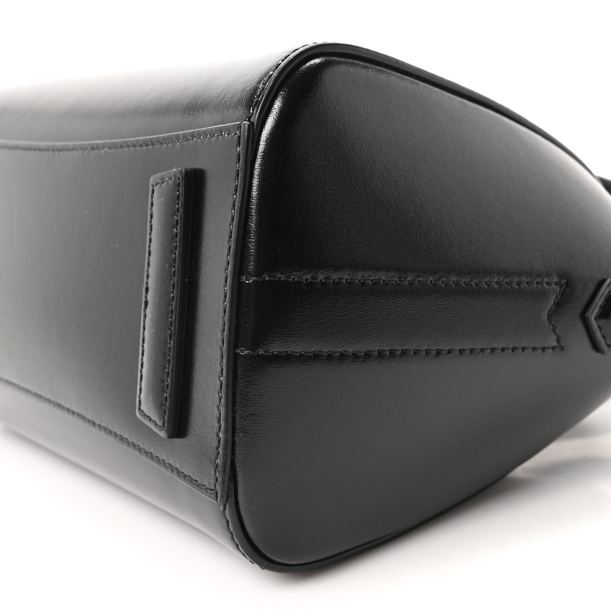 Shiny Lord Calfskin Mini Antigona Black