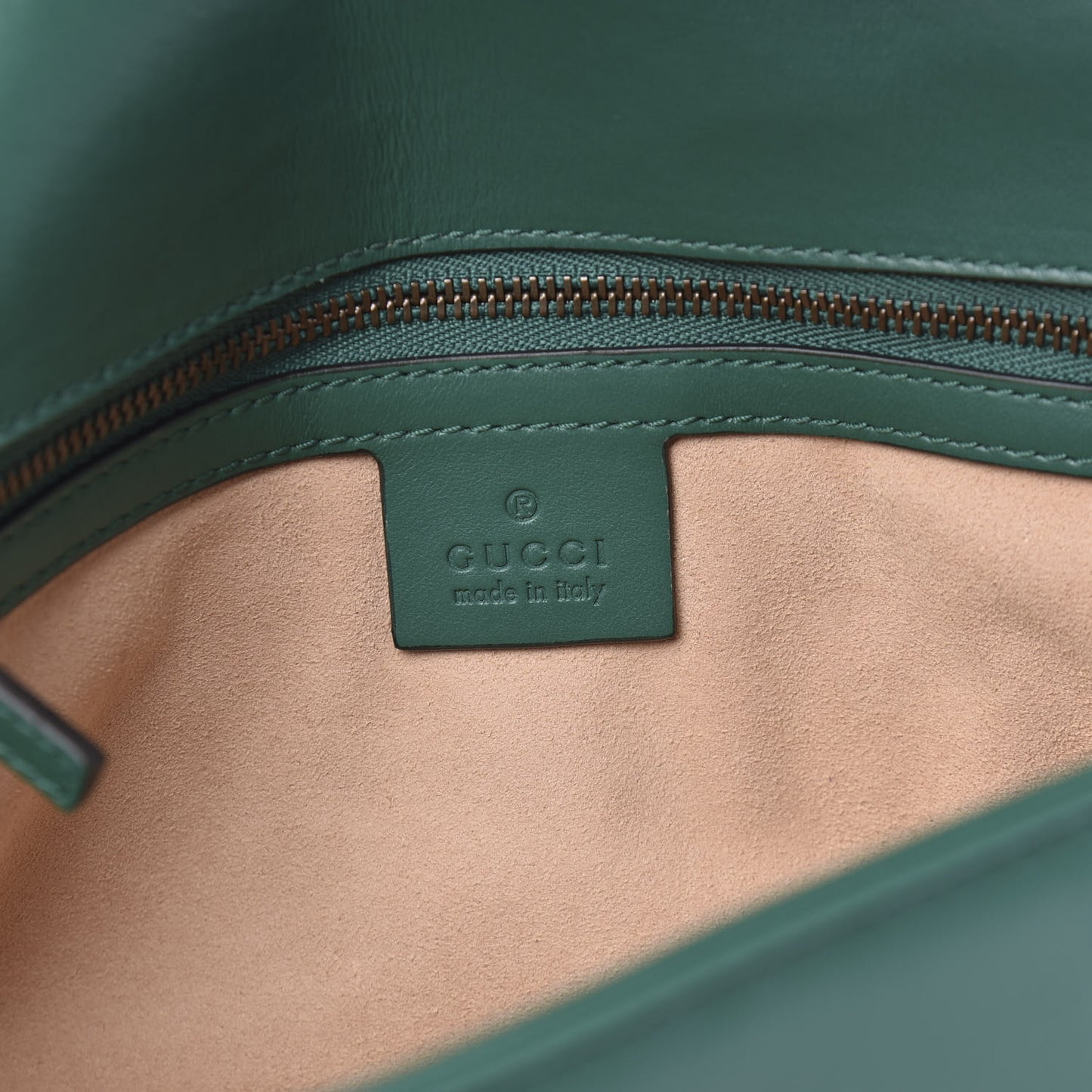 Calfskin Matelasse Small GG Marmont Shoulder Bag Emerald Green