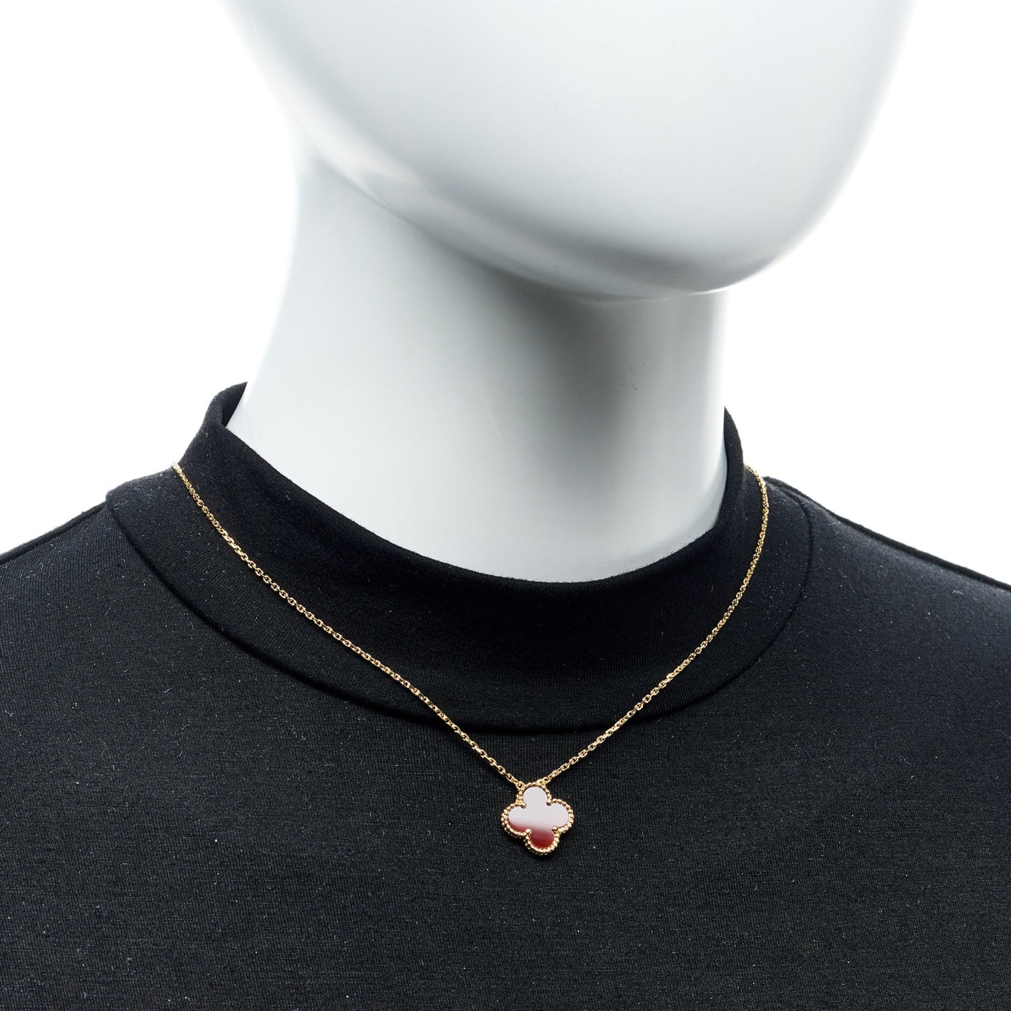 18K Yellow Gold Carnelian Vintage Alhambra Pendant Necklace
