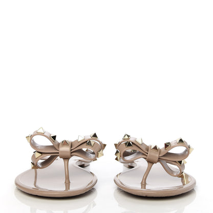 Valentino Garavani PVC Jelly Rockstud Bow Thong Sandals 40 Poudre 2 of 9