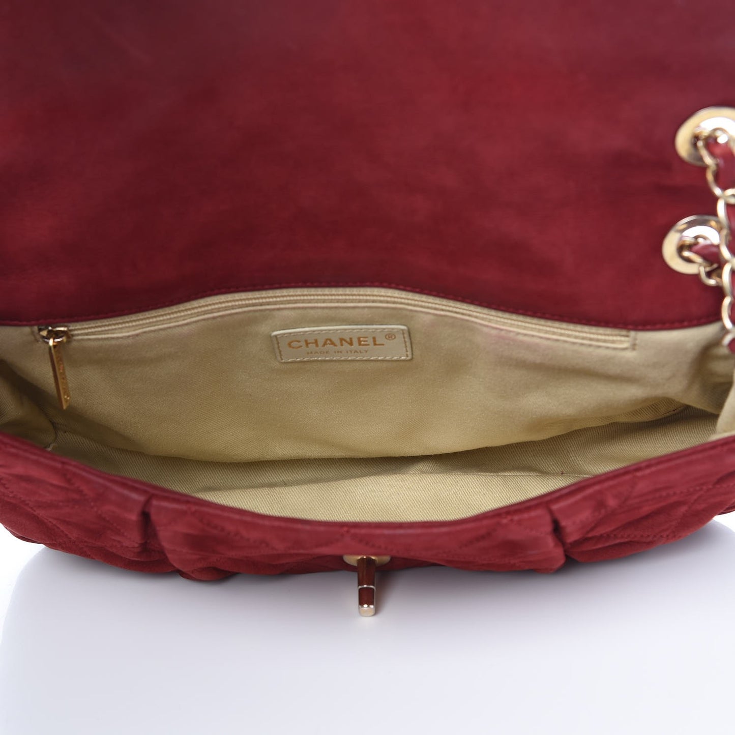 Iridescent Calfskin Large Chic Quilt Flap Red