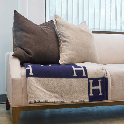 Hermes Wool Cashmere Avalon Blanket Ecru Navy 2 of 4