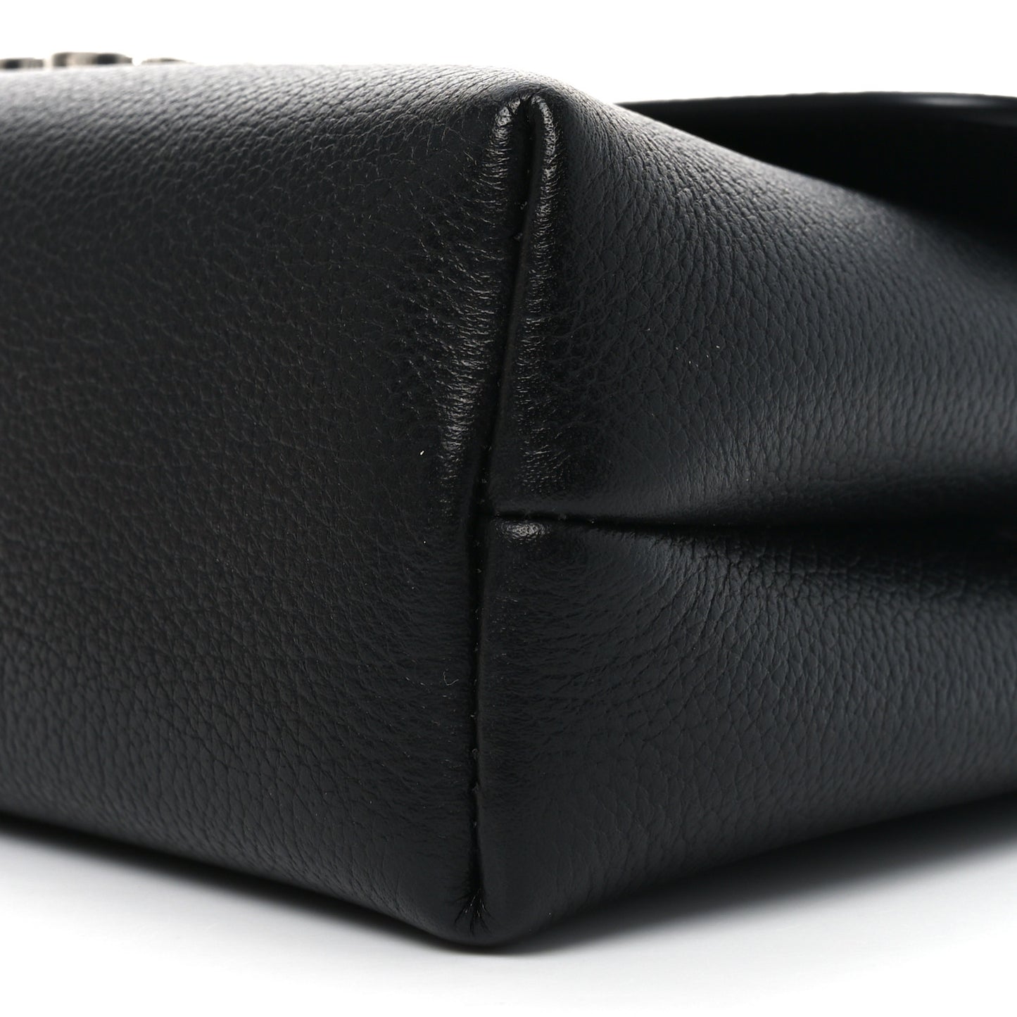 Supple Calfskin Teen Victoire Black