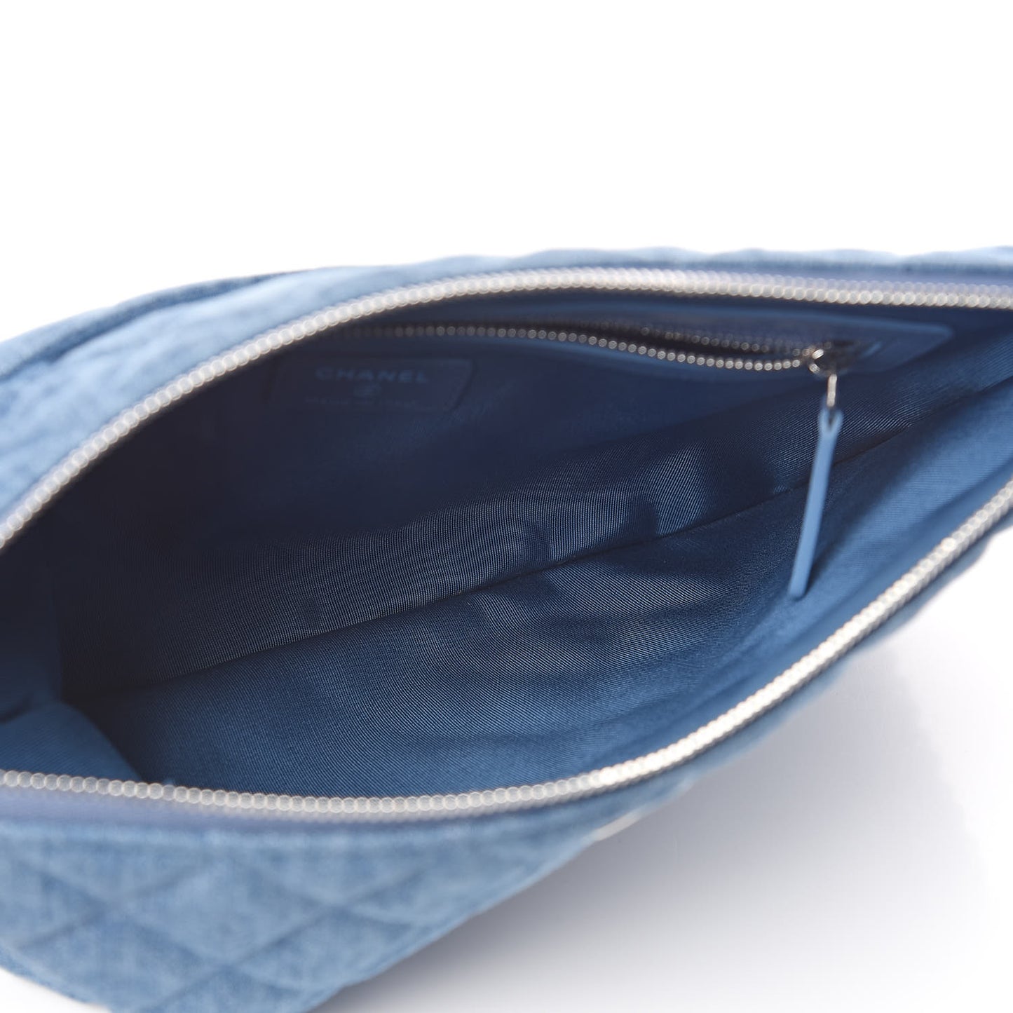 Denim Chain Around Quilted Medium Cosmetic Case Blue
