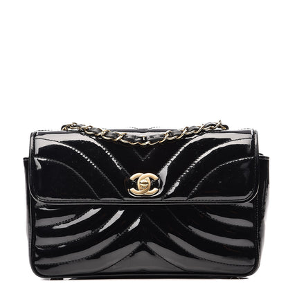 Chanel Patent Small Chevron Single Flap Black 1 of 10