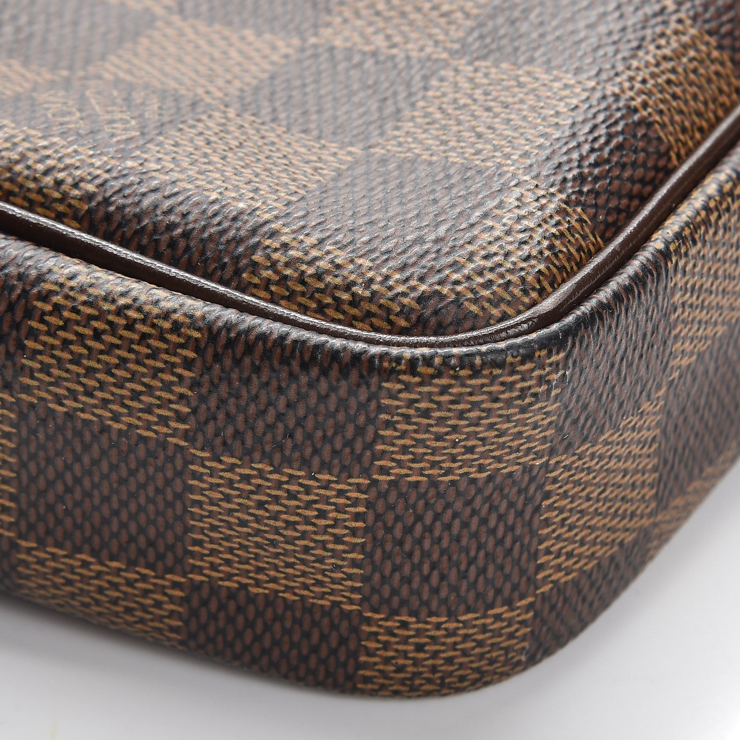 Louis Vuitton Damier Ebene Pochette Billets Macao 9 of 12