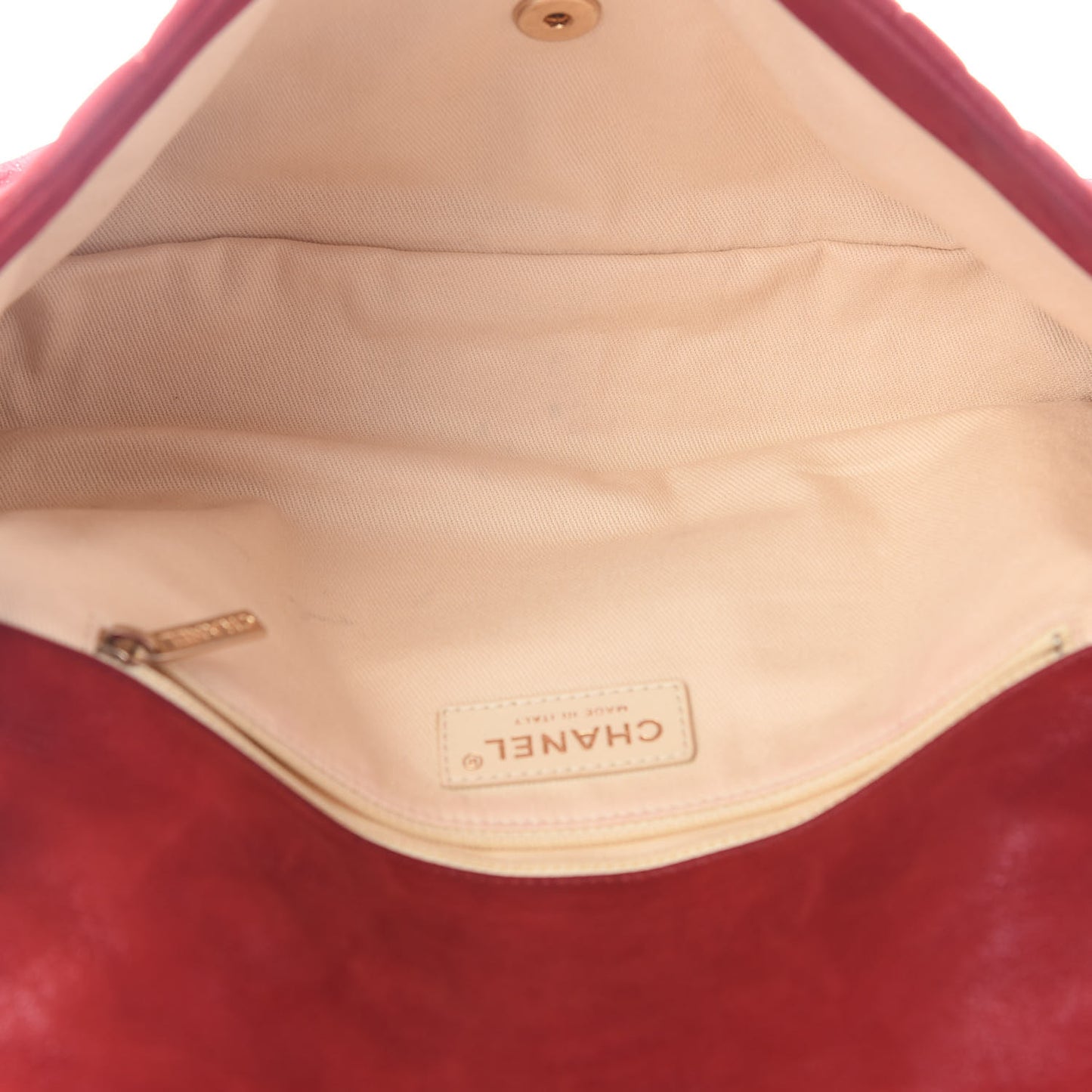 Iridescent Calfskin Large Chic Quilt Flap Red