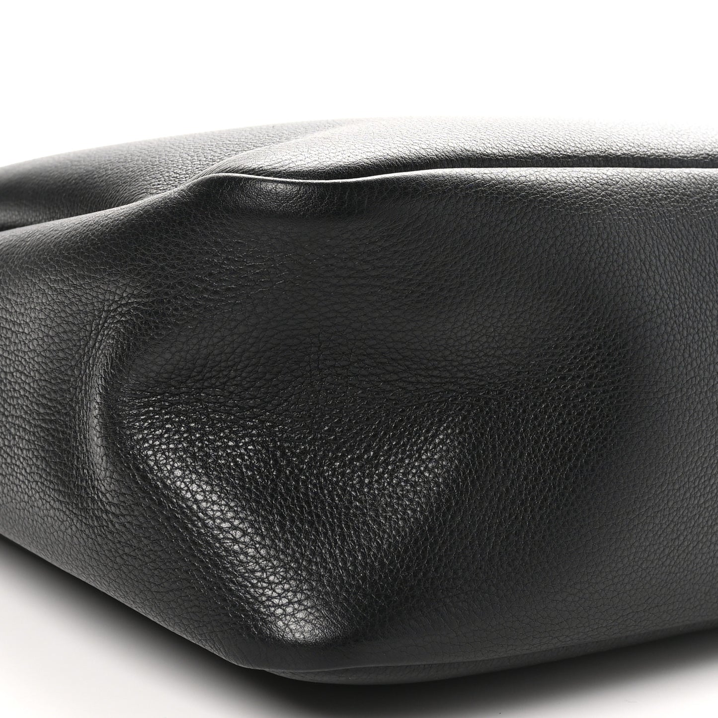 Vitello Daino Soft Medium Dynamique Tote Black