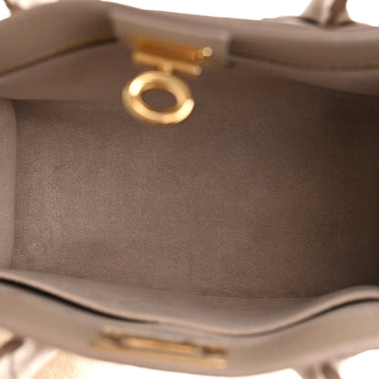 Louis Vuitton Mahina On My Side PM Galet 5 of 10