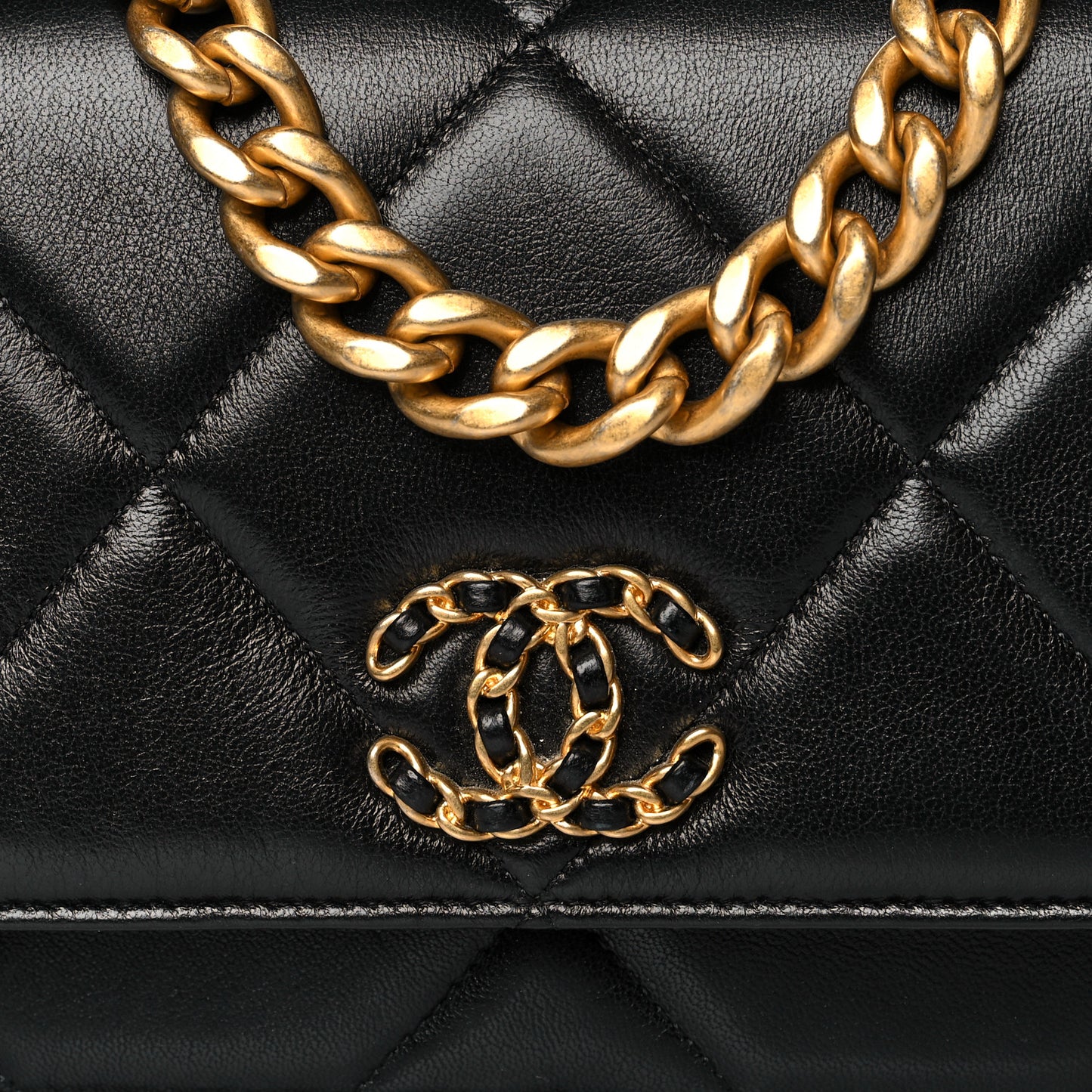 Lambskin Quilted Chanel 19 Wallet On Chain WOC Black
