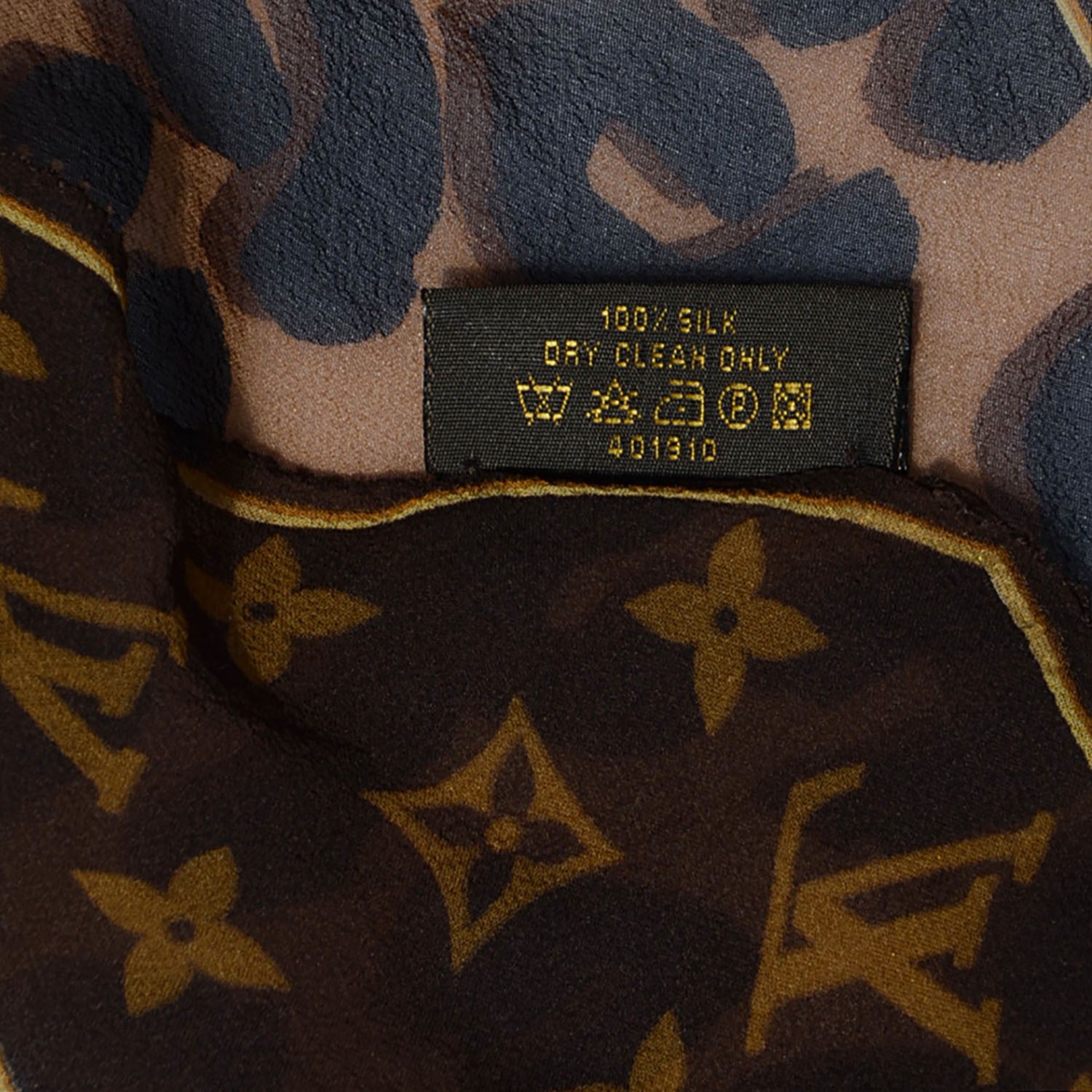 Louis Vuitton Silk Crepe Leopard Monogram Scarf 5 of 5